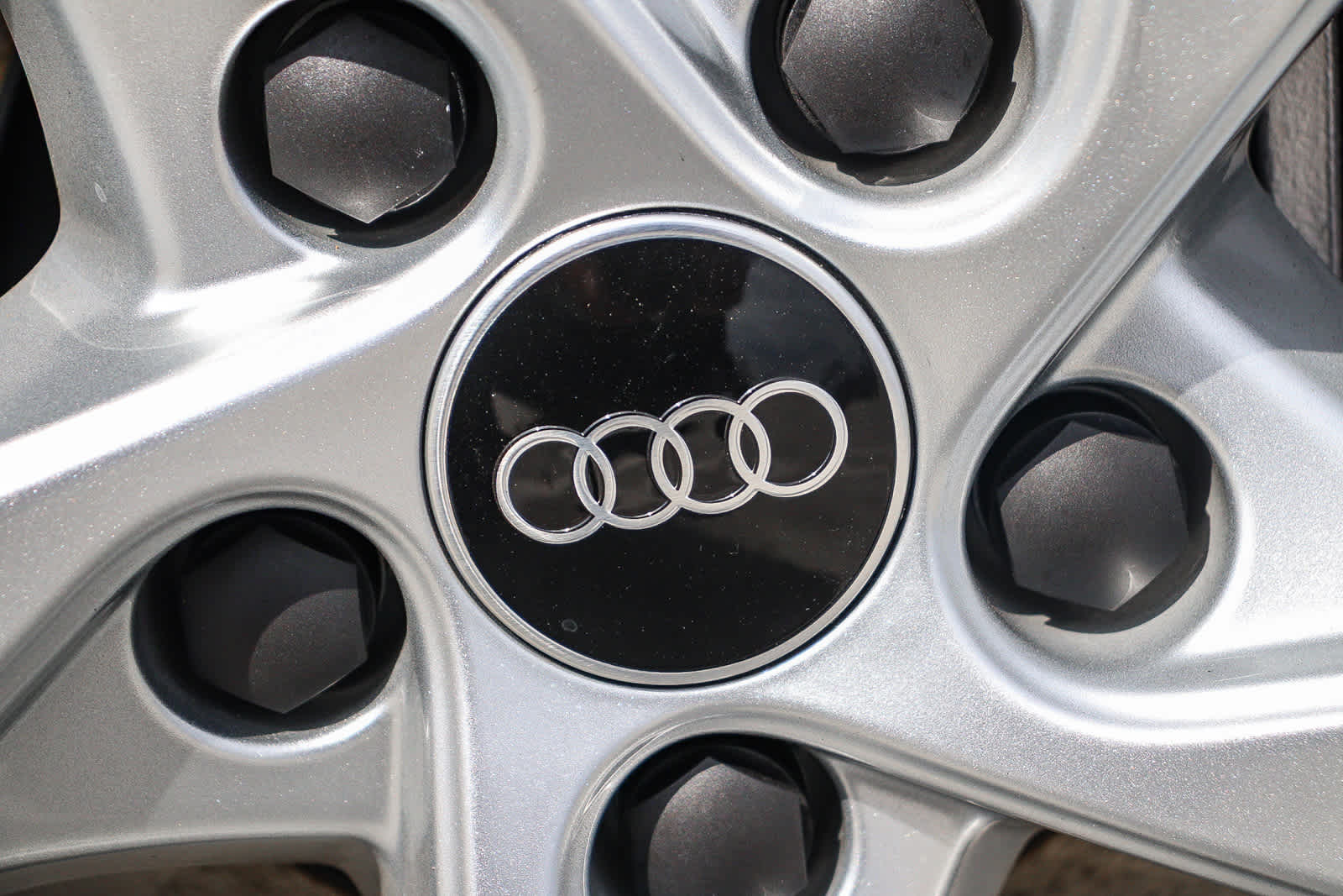 Thumbnail: 2025 Audi Q5 - 15