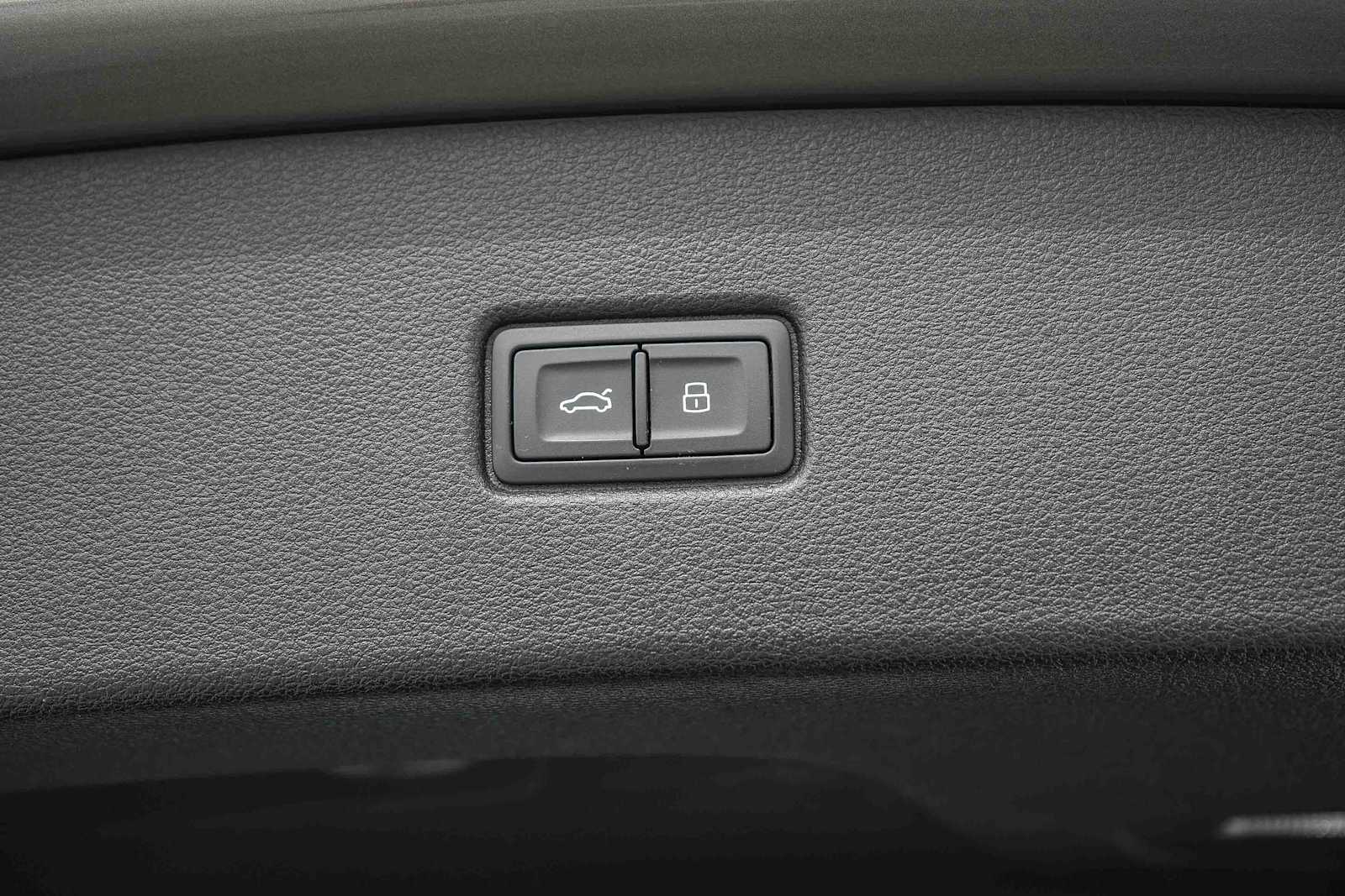 Thumbnail: 2023 Audi Q5 - 37