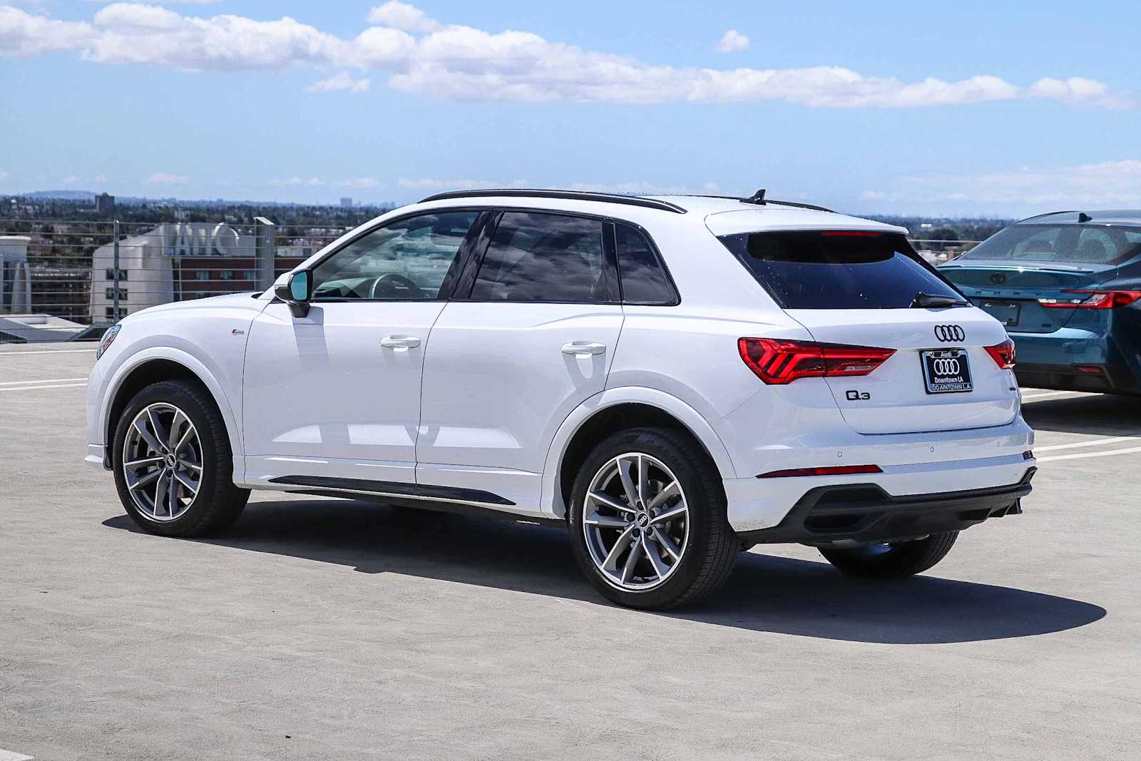 Thumbnail: 2025 Audi Q3 - 6