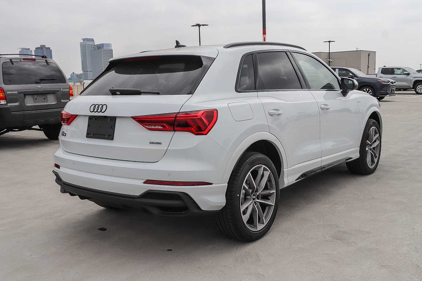 Thumbnail: 2025 Audi Q3 - 4