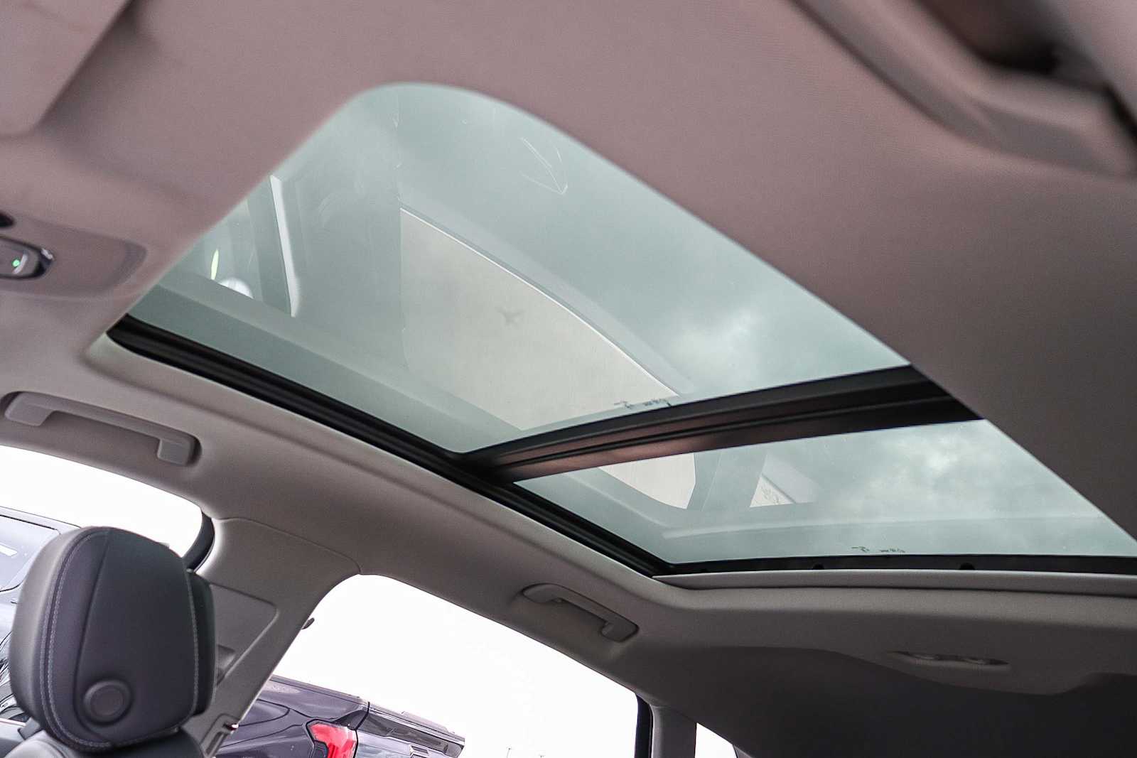 Thumbnail: 2024 Audi Q8 e-tron - 36