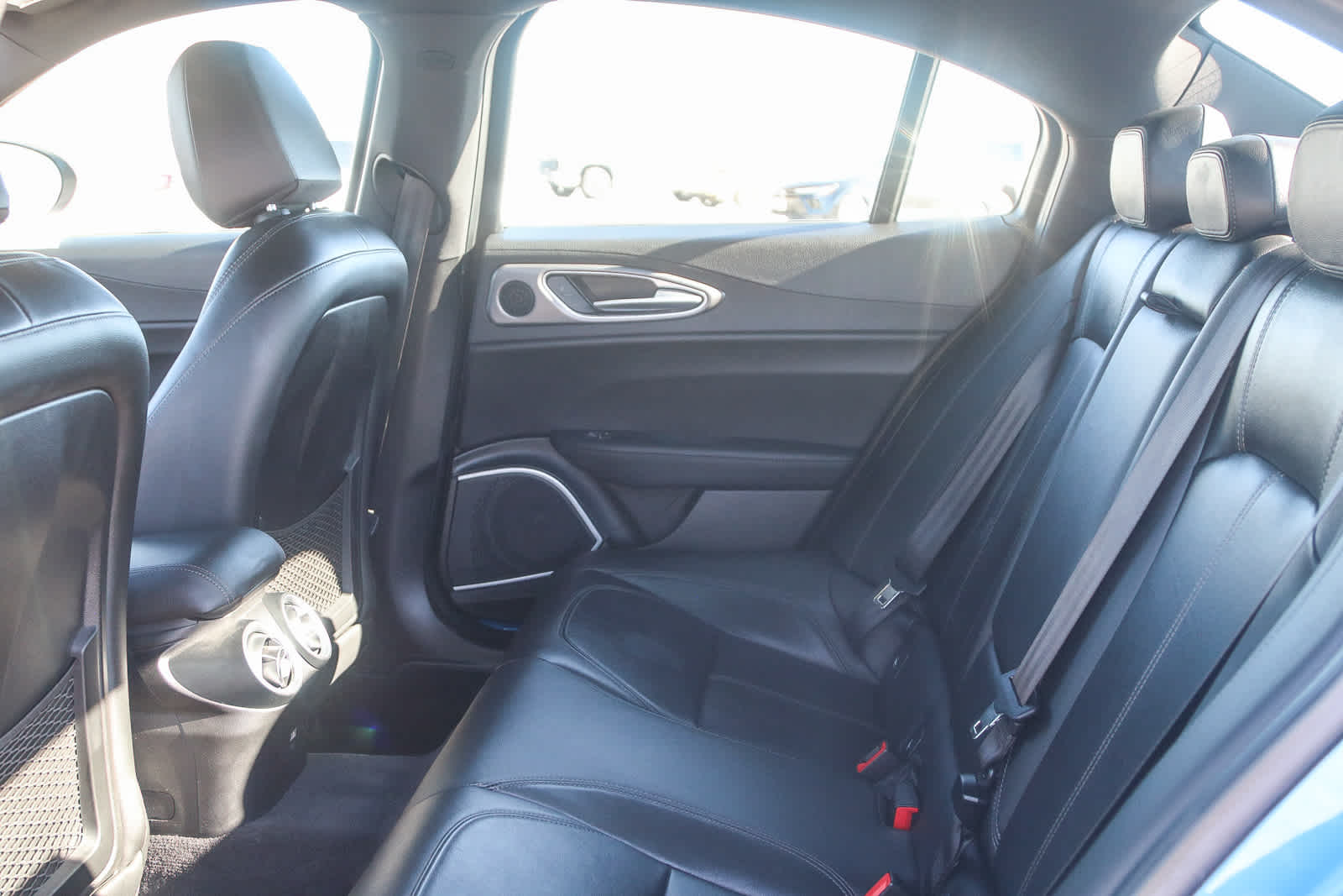 Thumbnail: 2019 Alfa Romeo Giulia - 25