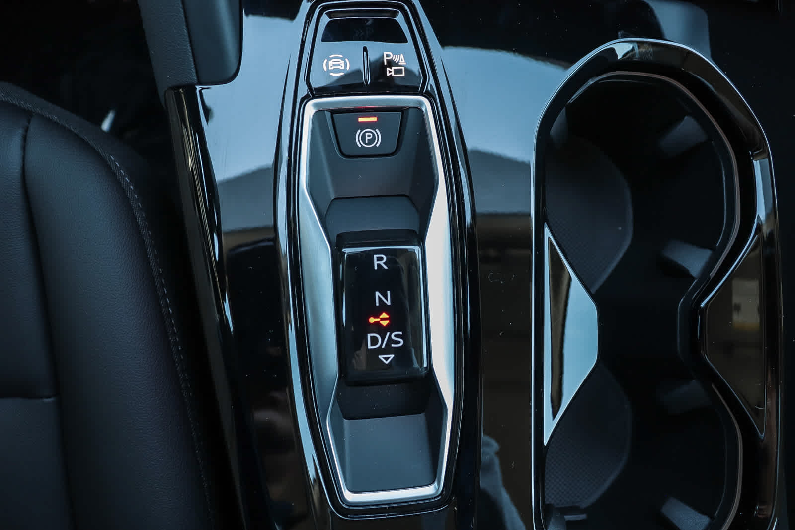 Thumbnail: 2025 Audi Q5 - 25