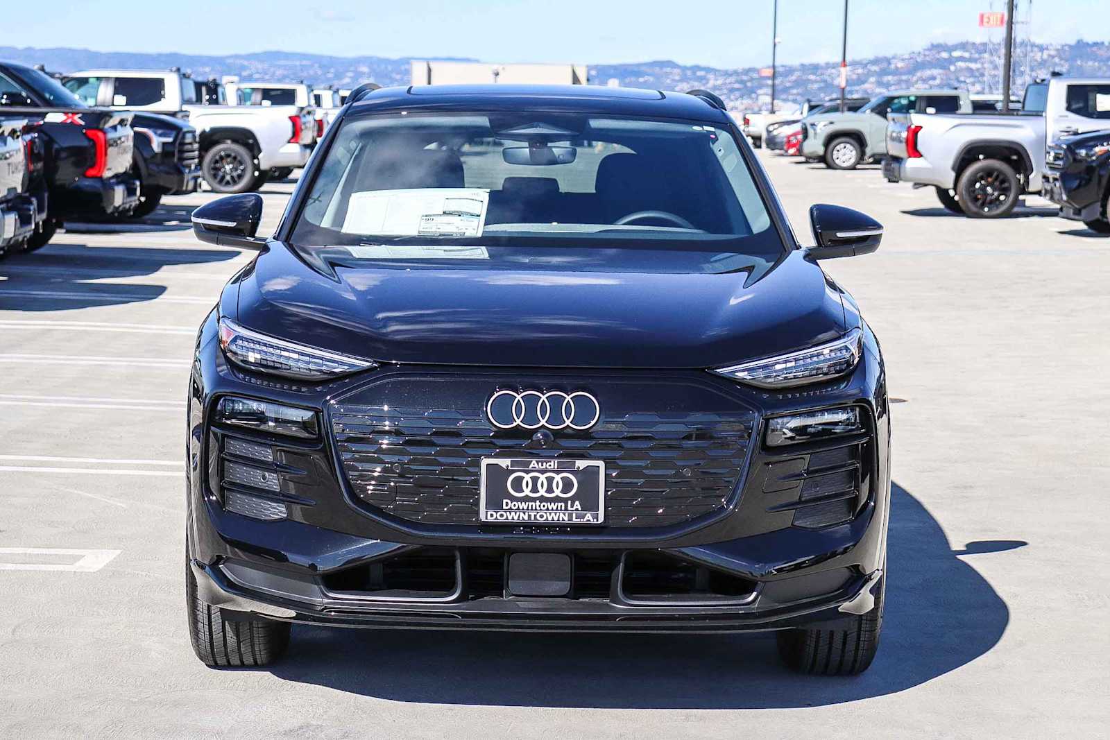 Thumbnail: 2025 Audi Q6 e-tron - 2