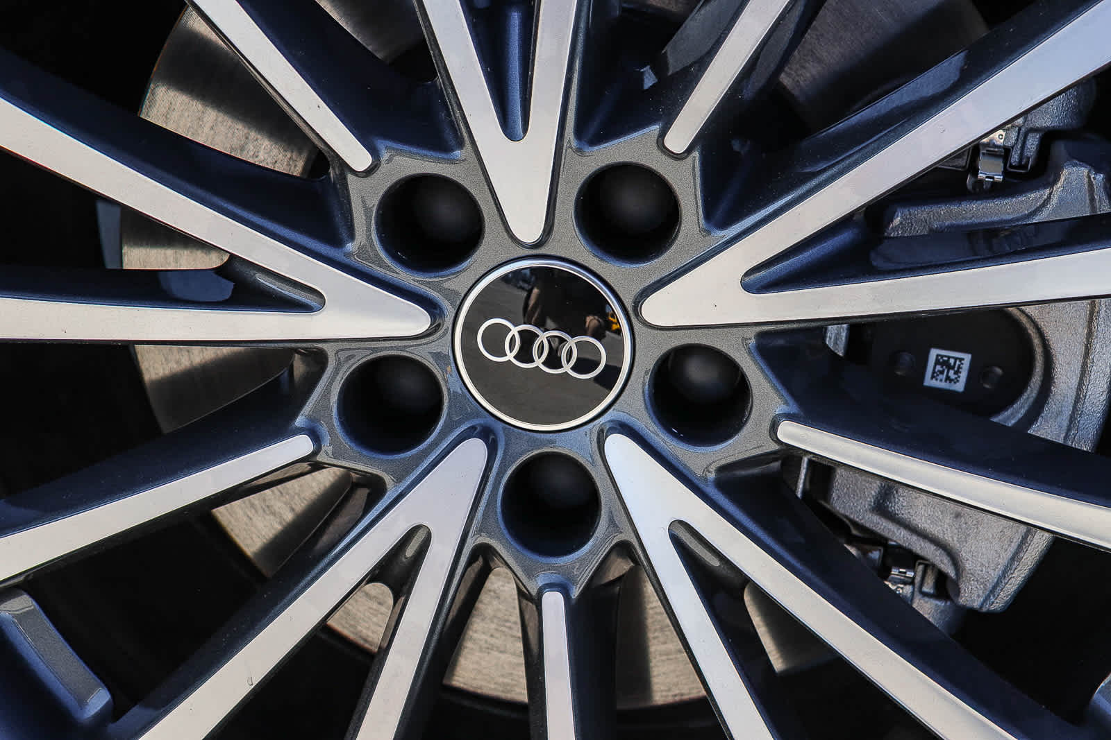 Thumbnail: 2026 Audi A6 - 15