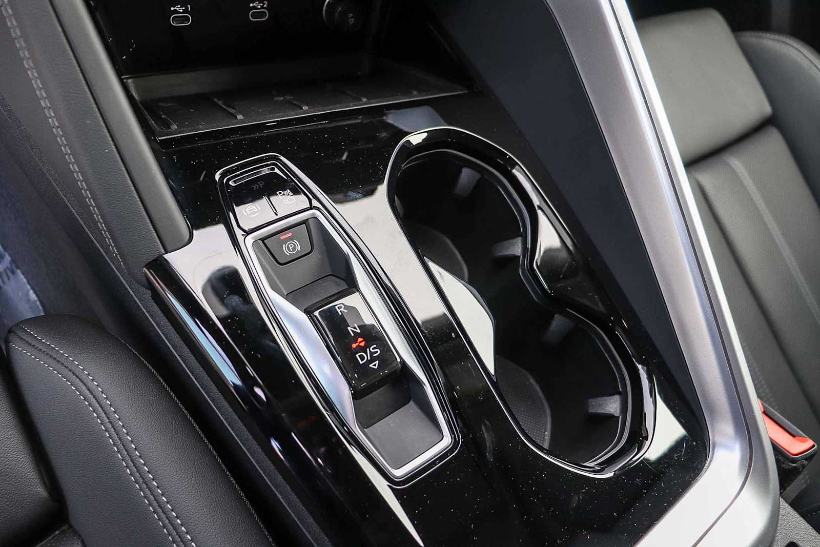 Thumbnail: 2025 Audi Q5 - 24