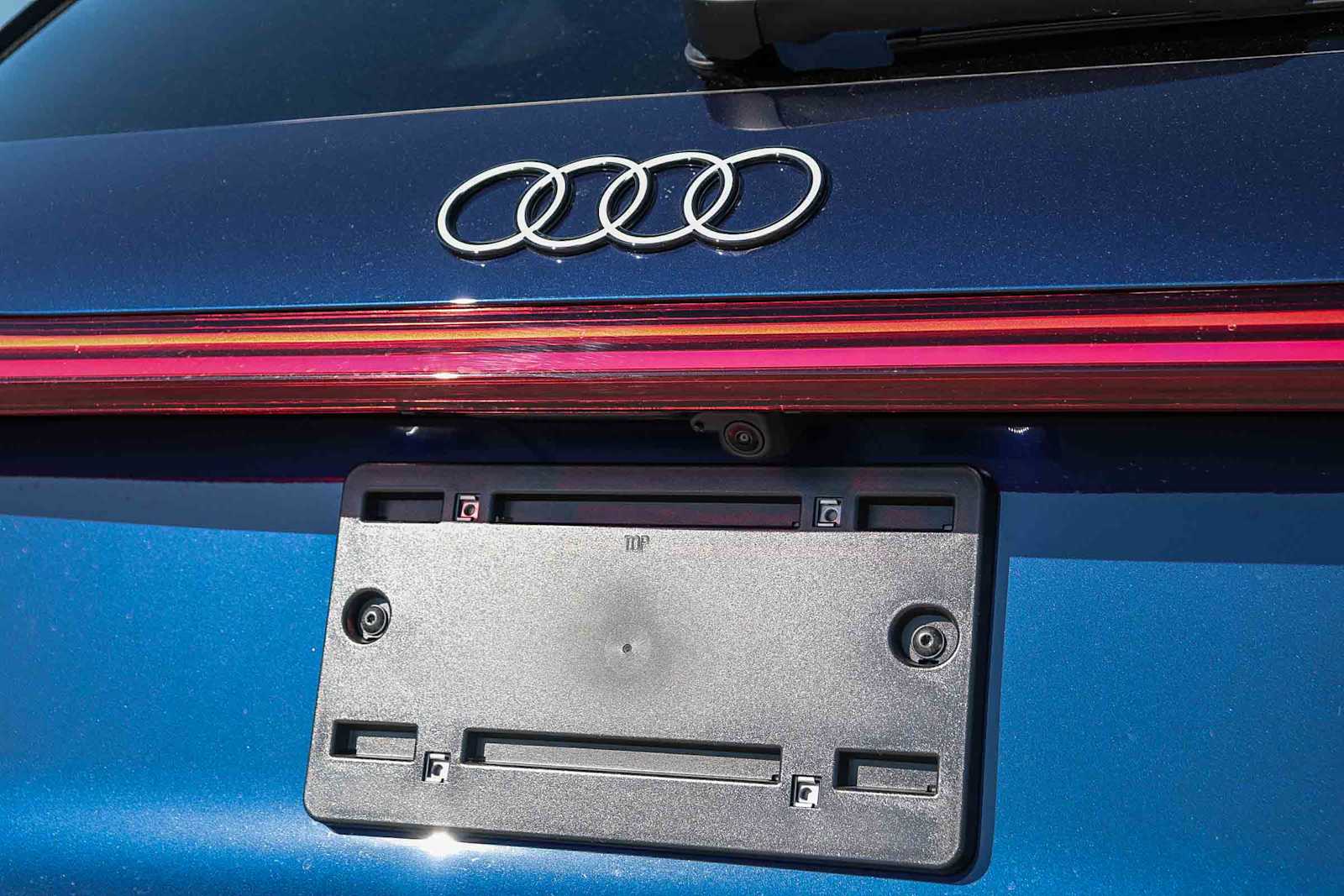 Thumbnail: 2025 Audi Q5 - 11