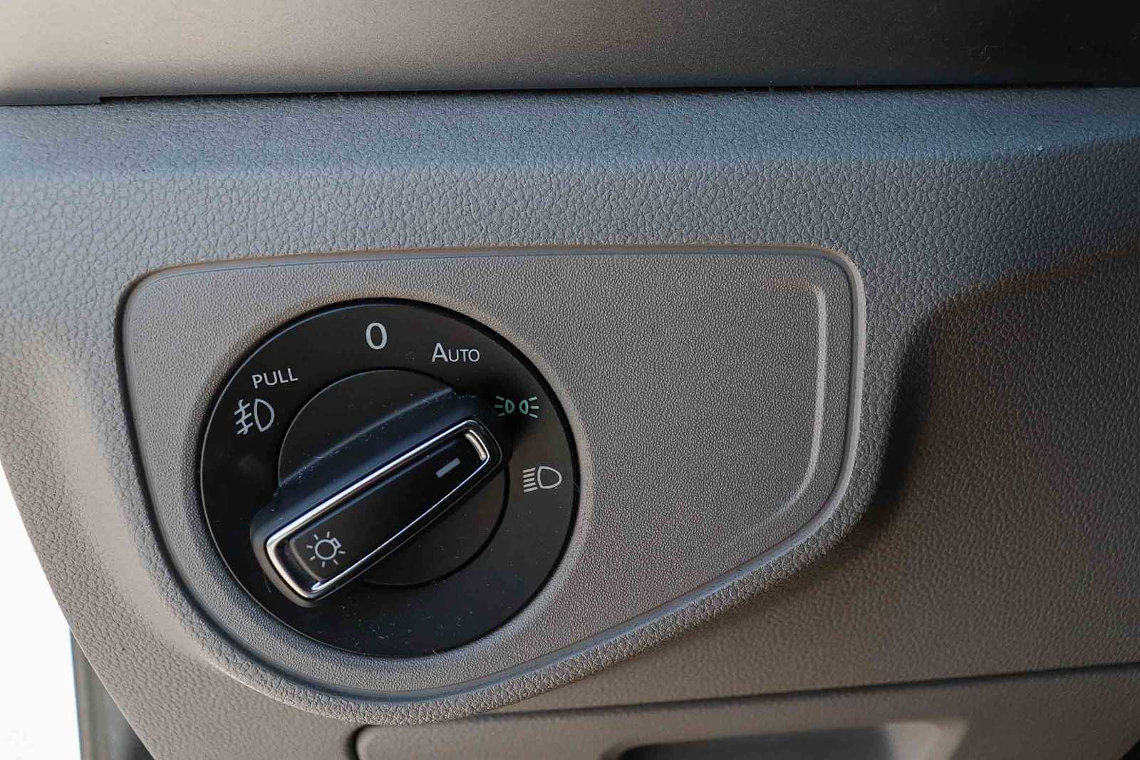 Thumbnail: 2018 Volkswagen Atlas - 30