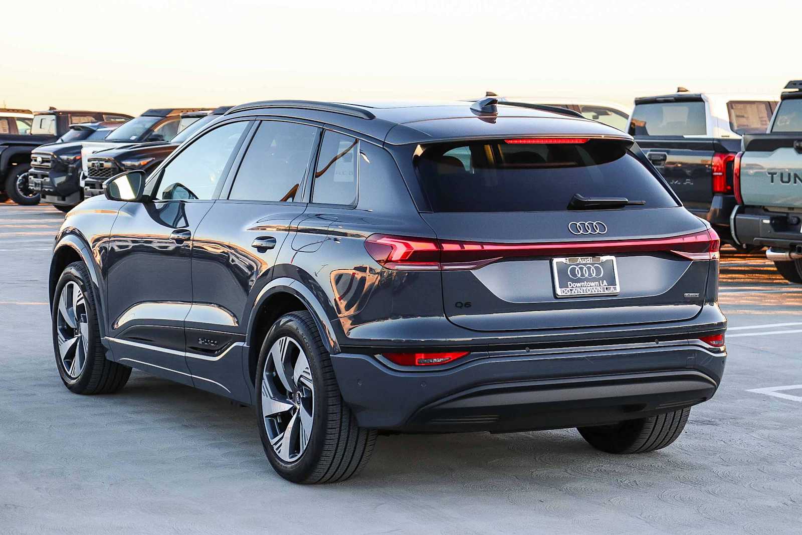 Thumbnail: 2025 Audi Q6 e-tron - 6