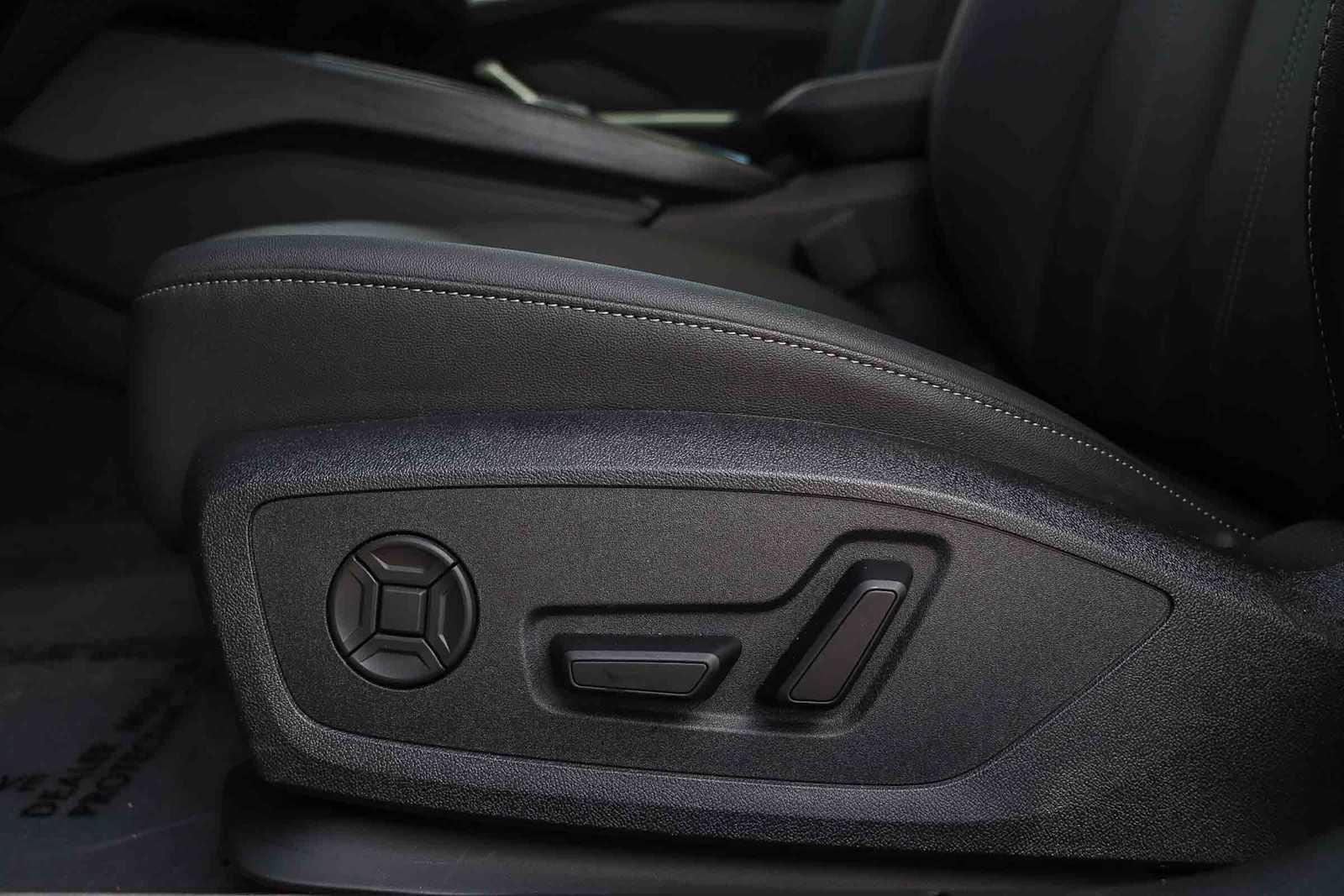 Thumbnail: 2025 Audi A5 - 25