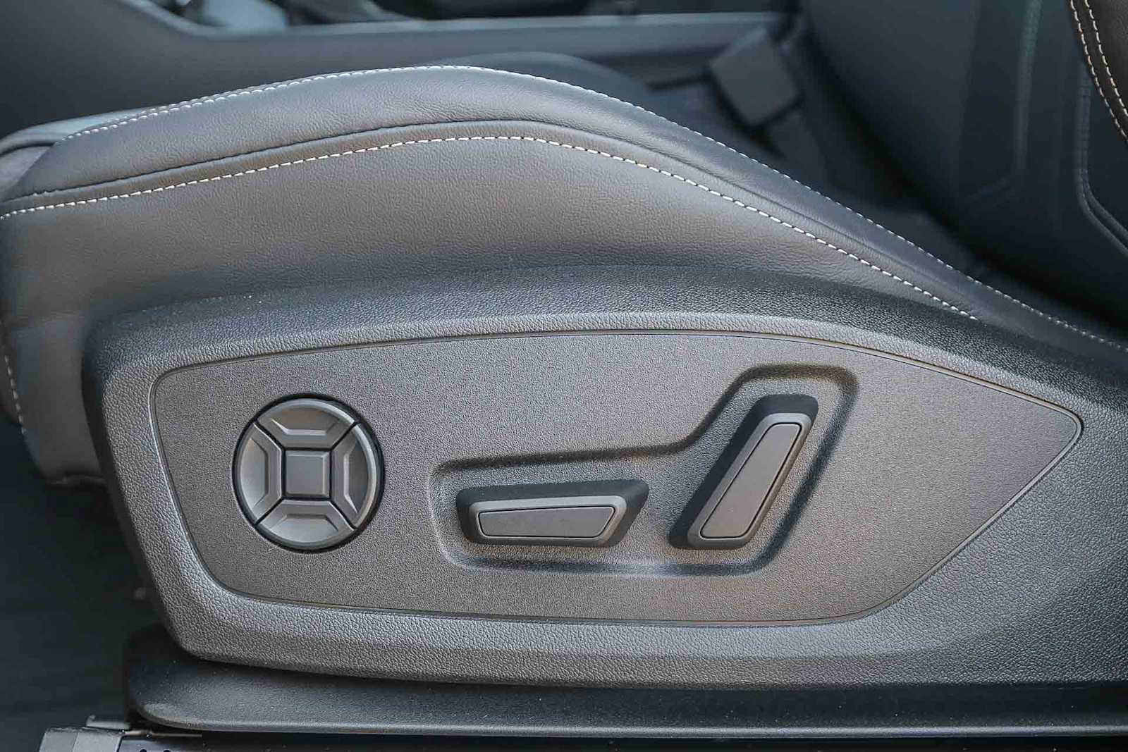 Thumbnail: 2025 Audi Q3 - 20