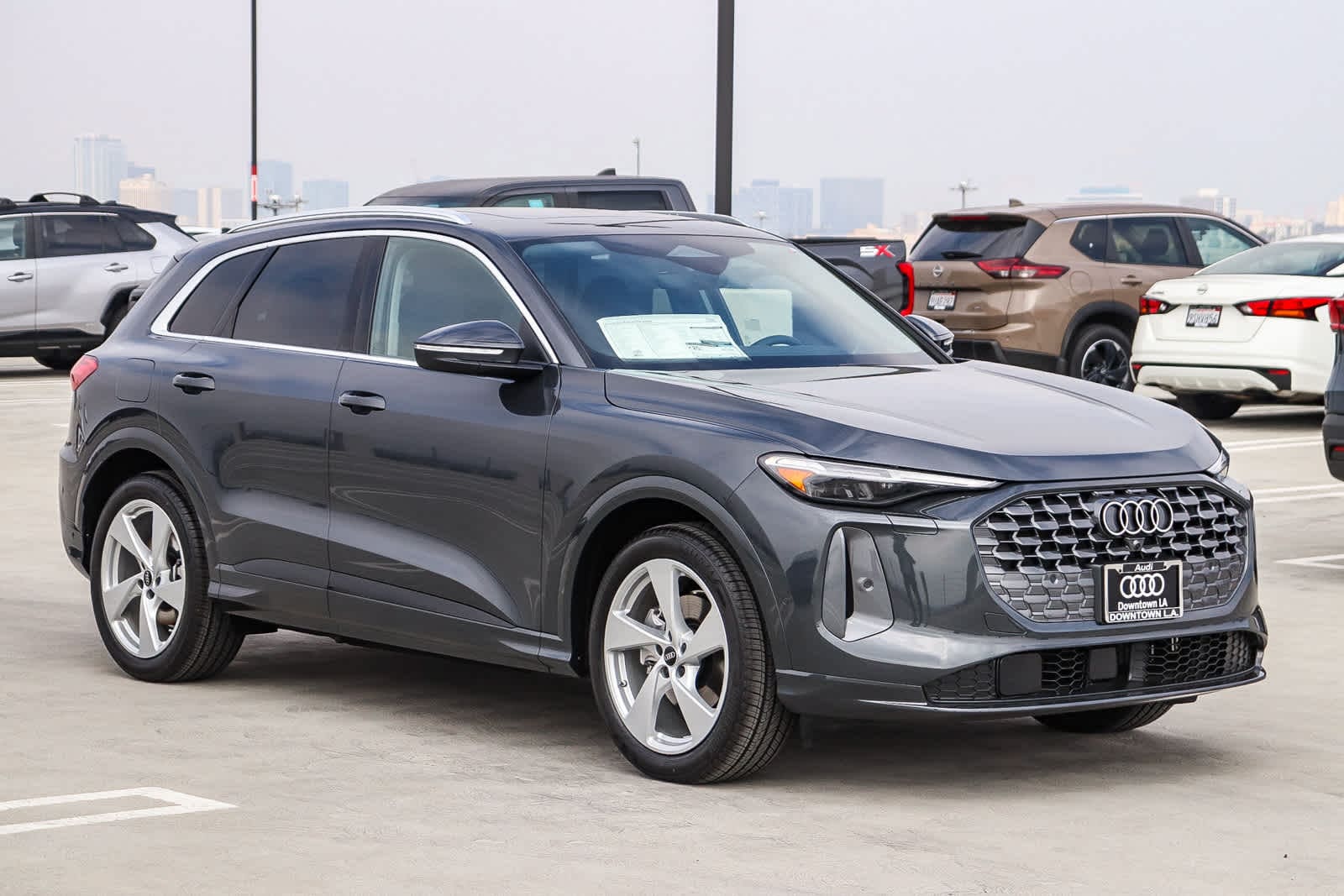 Thumbnail: 2025 Audi Q5 - 3