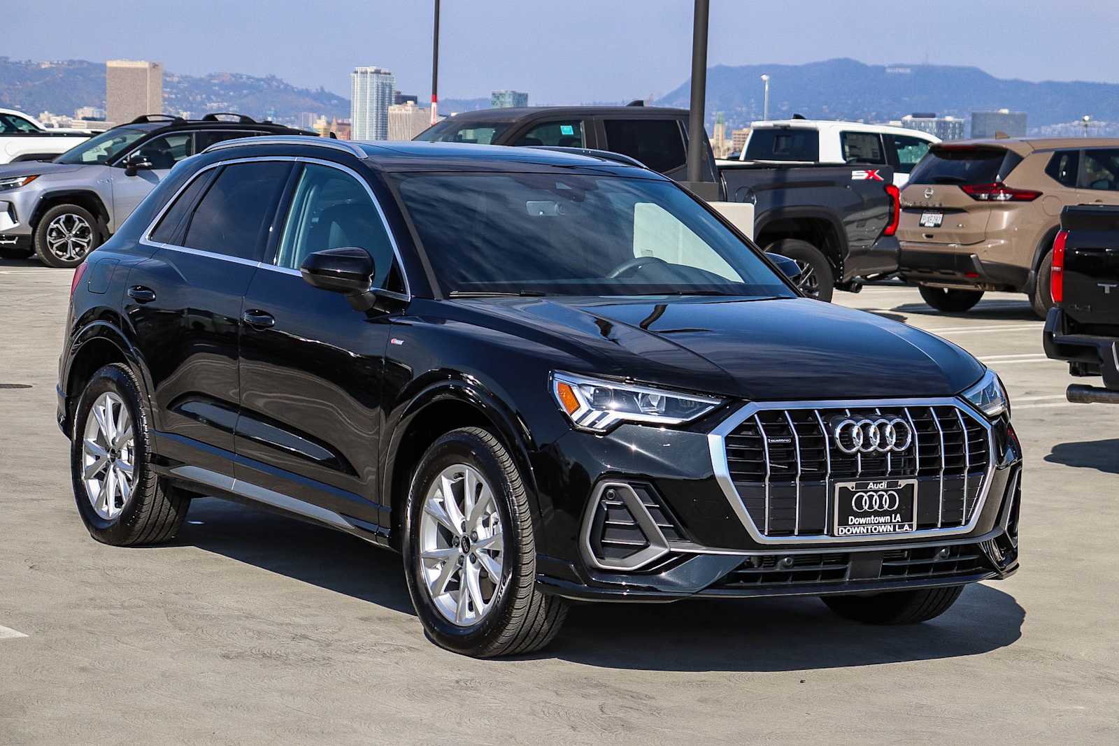Thumbnail: 2025 Audi Q3 - 3