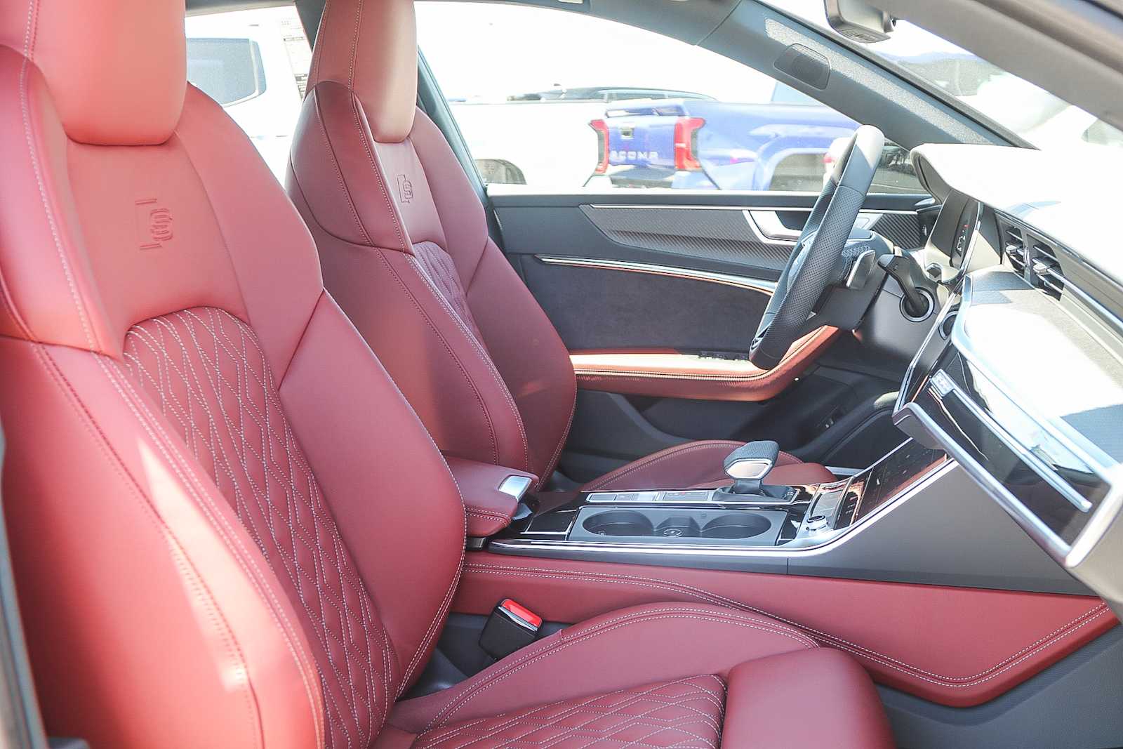 Thumbnail: 2025 Audi S7 - 17