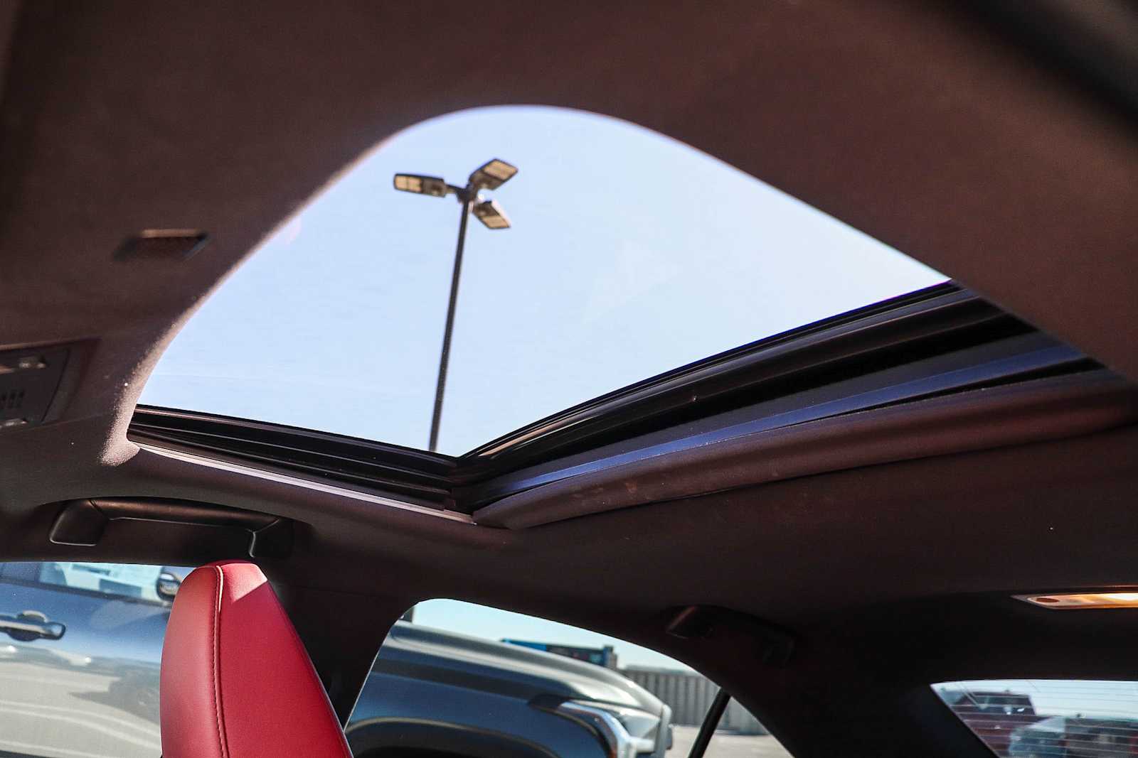 Thumbnail: 2019 Lexus IS - 37