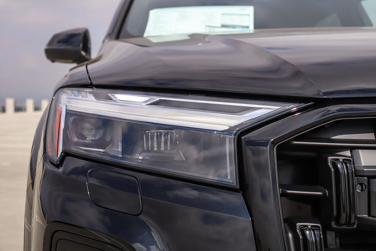 Thumbnail: 2026 Audi Q7 - 9