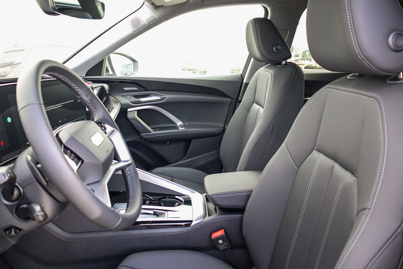 Thumbnail: 2025 Audi Q5 - 24