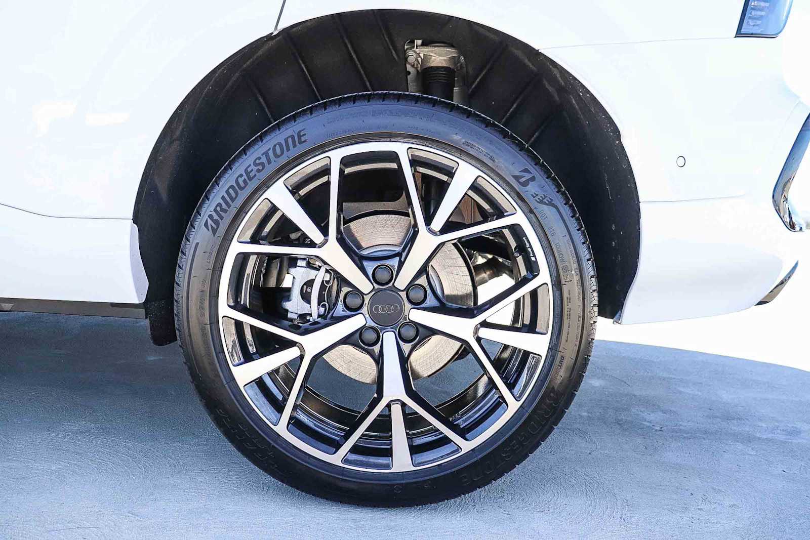 Thumbnail: 2026 Audi Q3 - 13