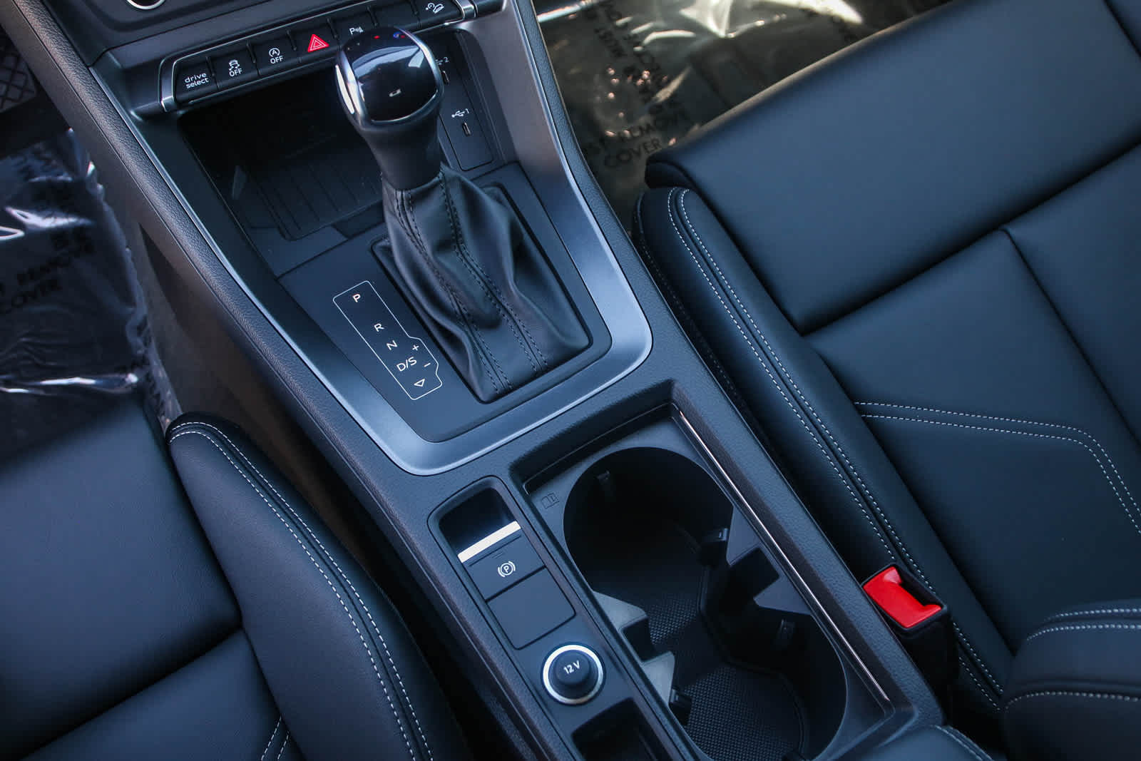 Thumbnail: 2025 Audi Q3 - 29