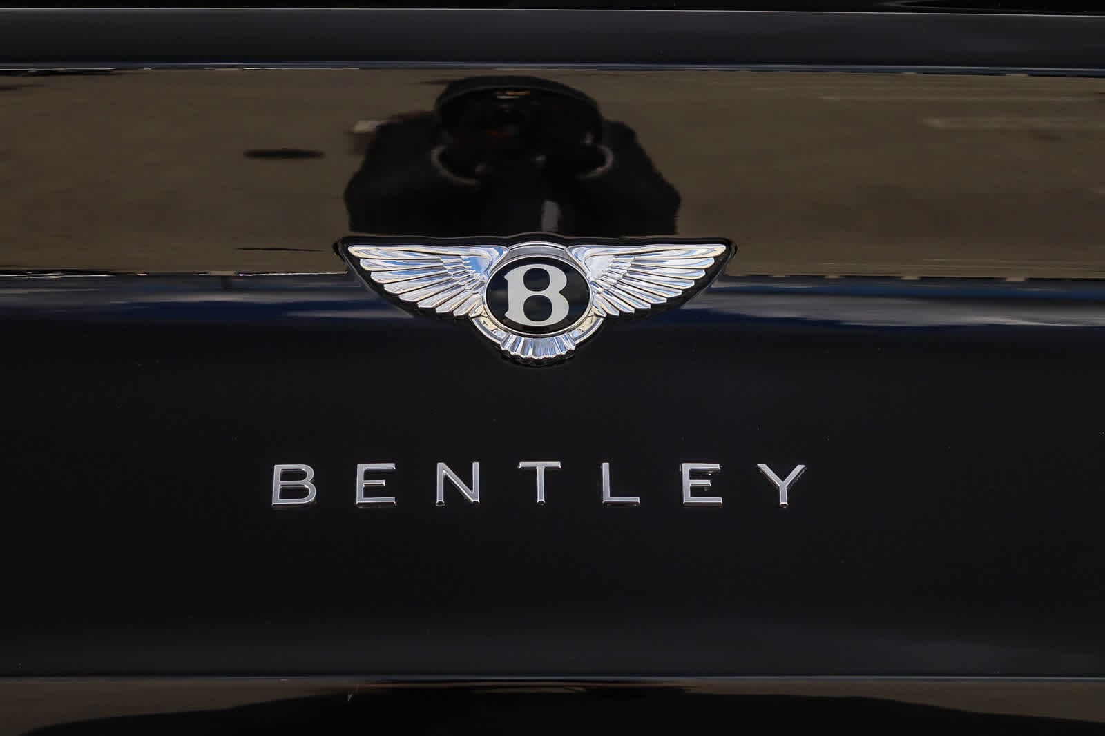 Thumbnail: 2021 Bentley Bentayga - 11