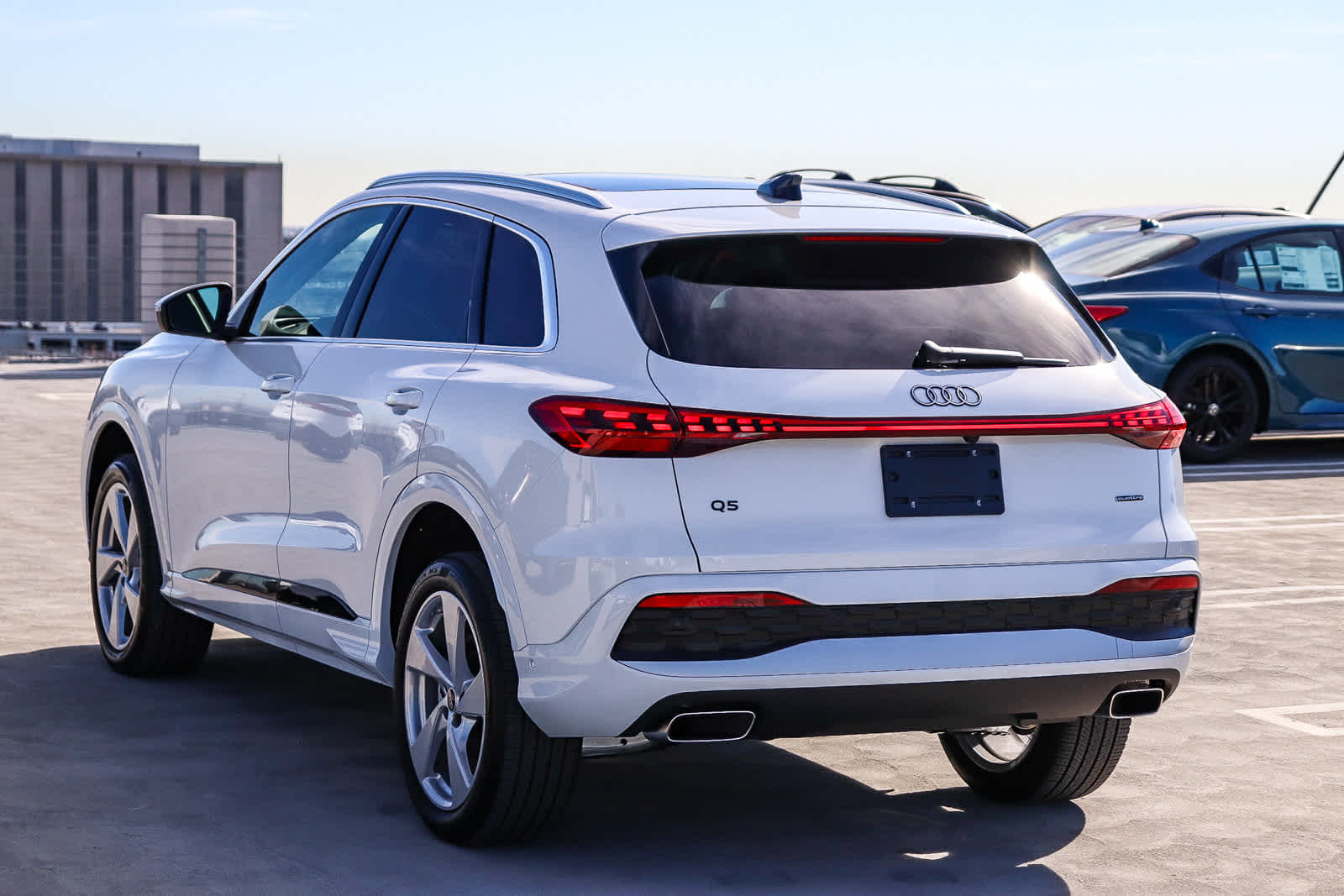 Thumbnail: 2025 Audi Q5 - 6