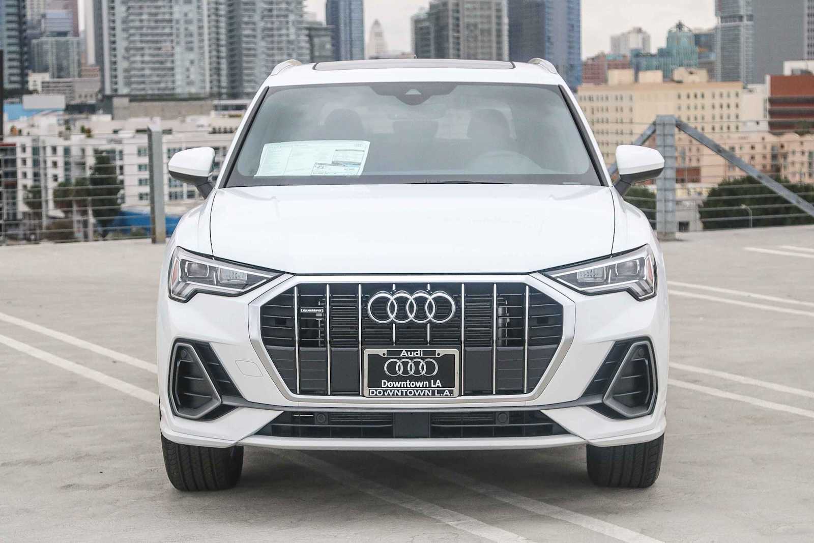 Thumbnail: 2025 Audi Q3 - 2