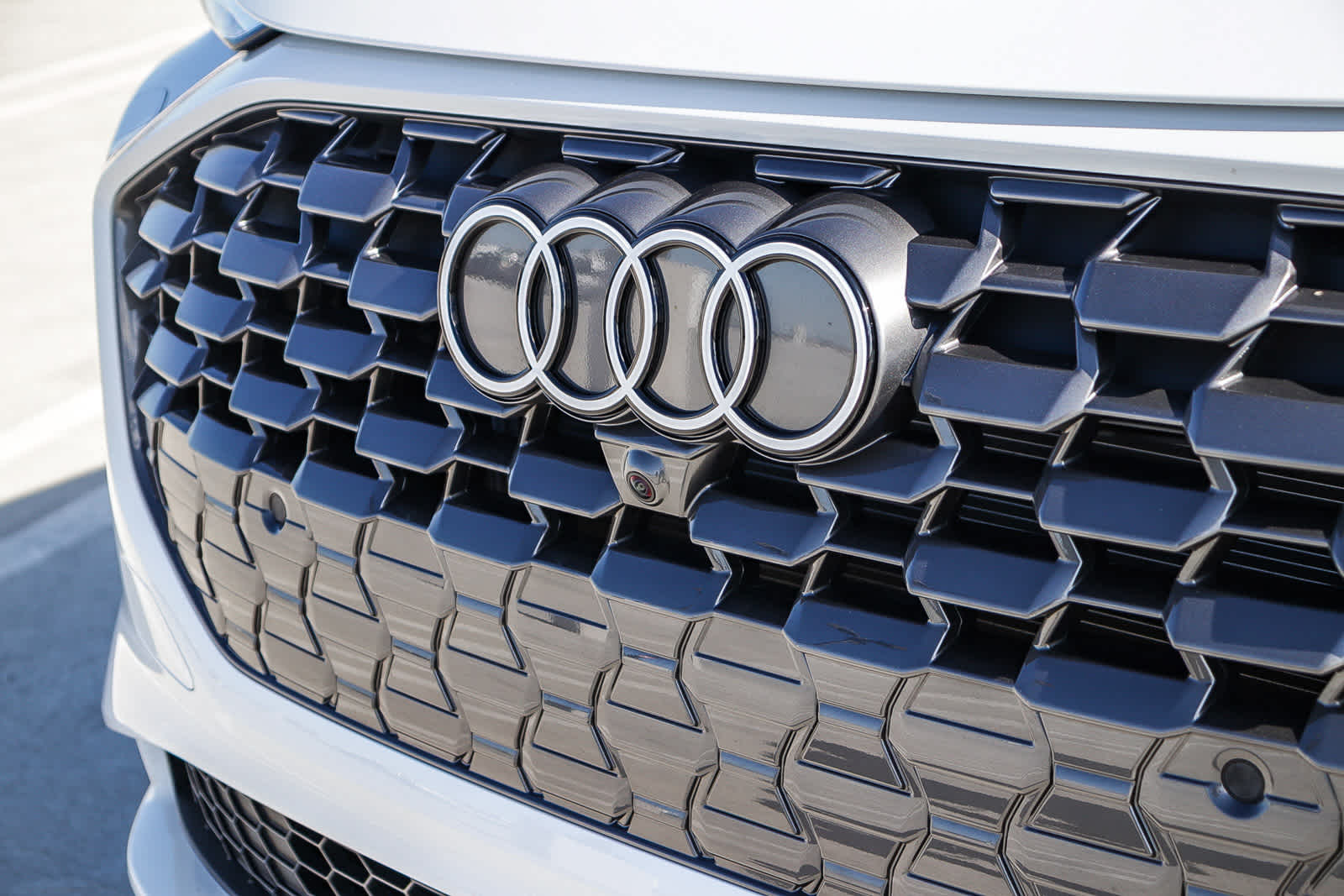 Thumbnail: 2025 Audi Q5 - 6