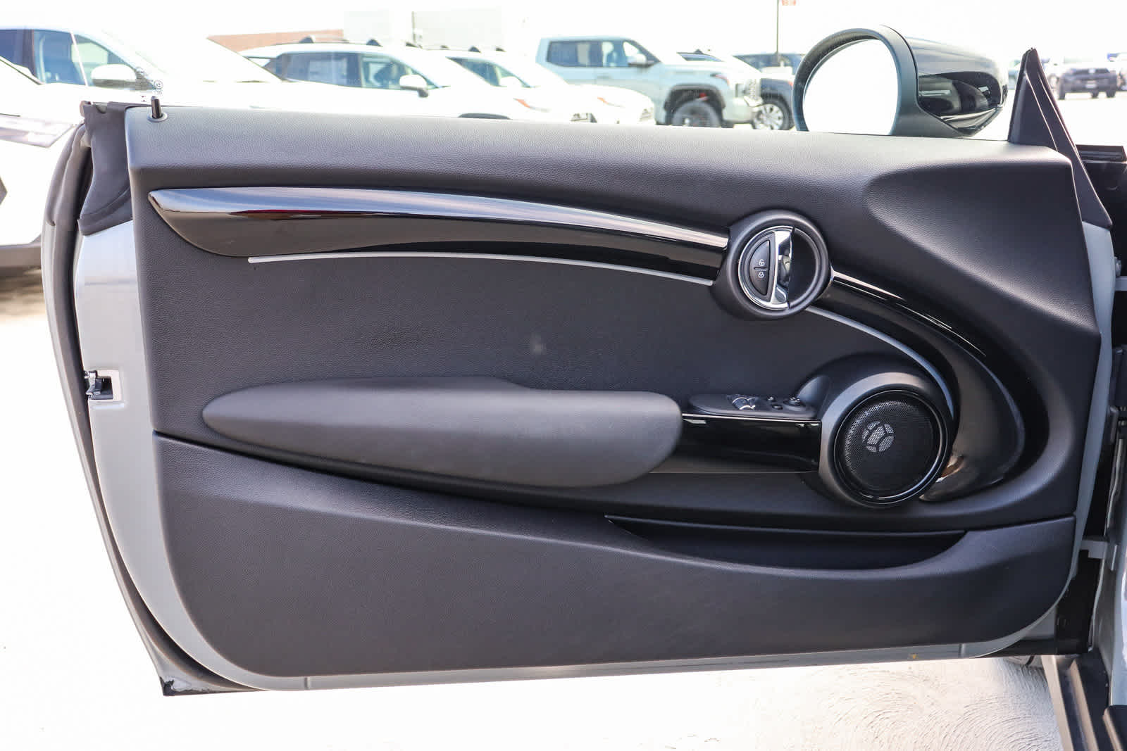 Thumbnail: 2023 MINI Cooper Hardtop - 26