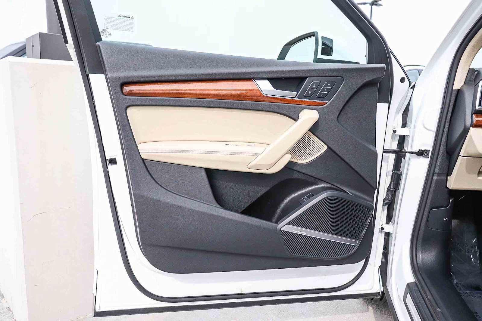 Thumbnail: 2022 Audi Q5 - 30