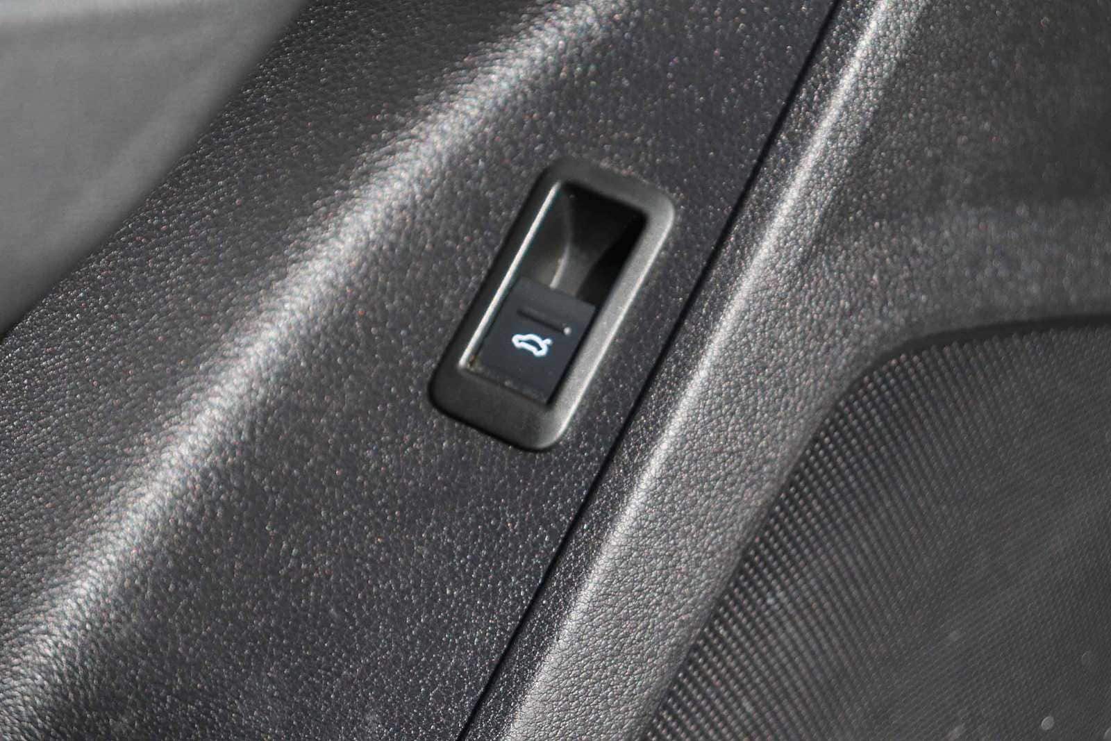 Thumbnail: 2021 Audi Q3 - 28