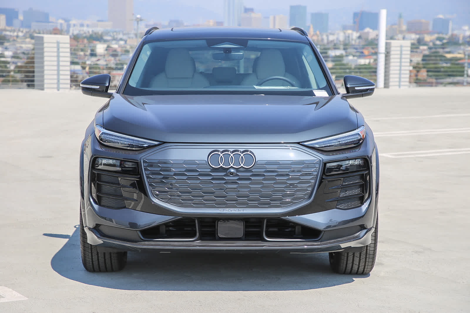 Thumbnail: 2025 Audi Q6 e-tron - 2