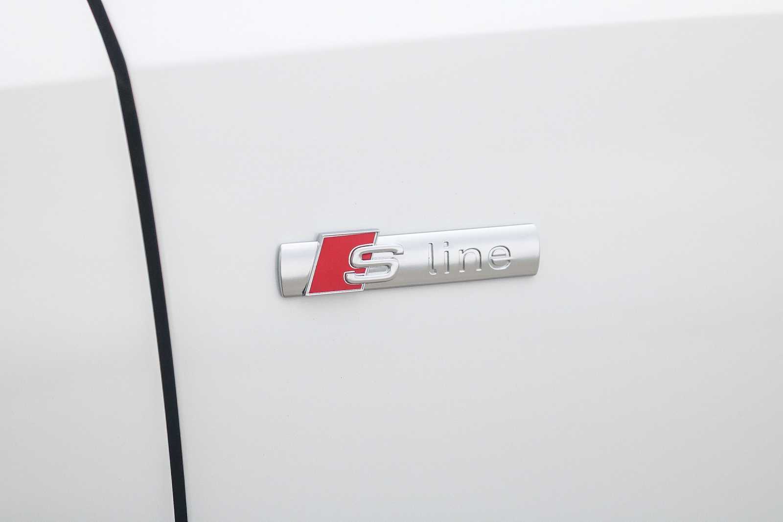 Thumbnail: 2025 Audi Q3 - 7