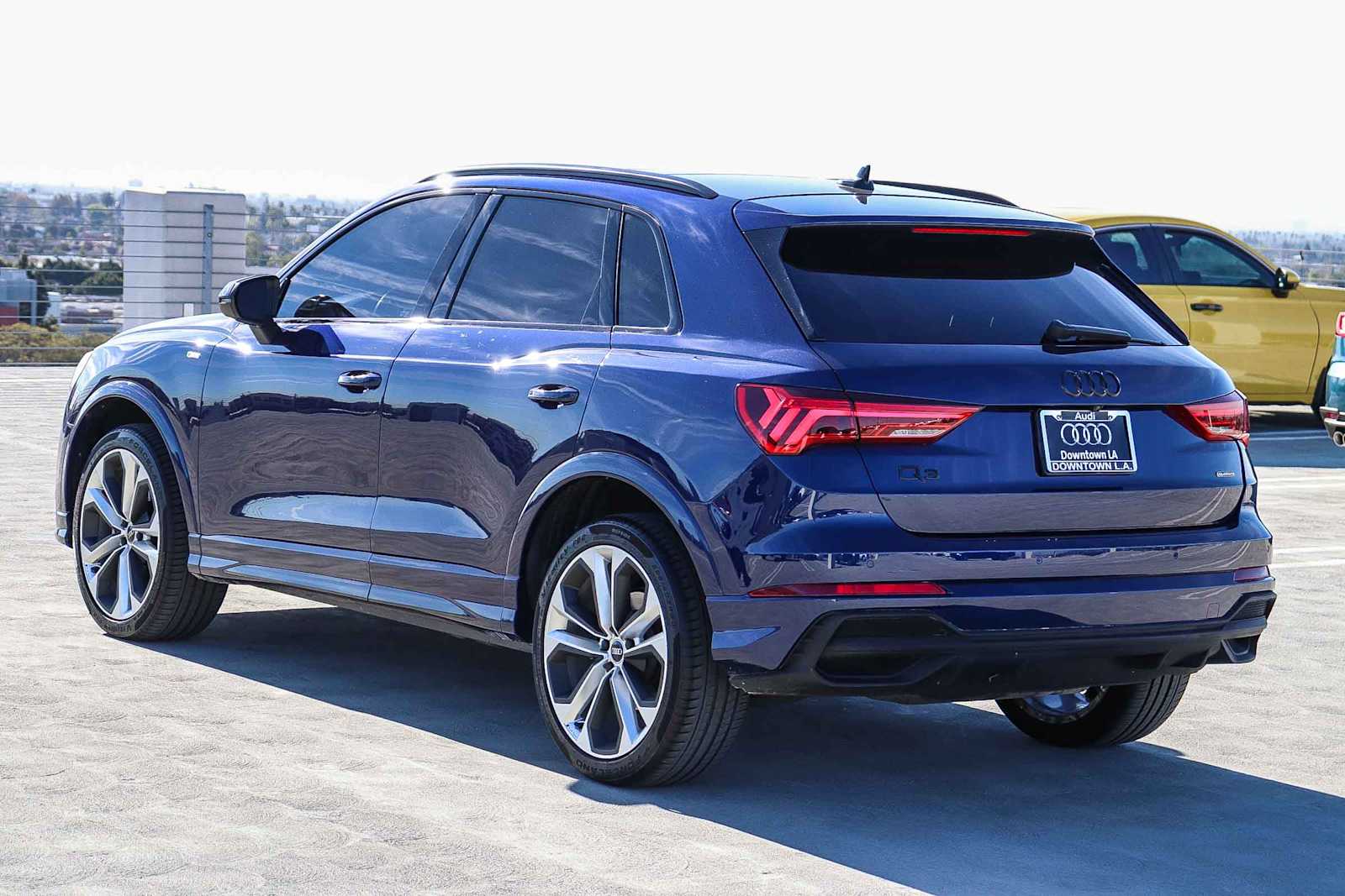 Thumbnail: 2021 Audi Q3 - 6