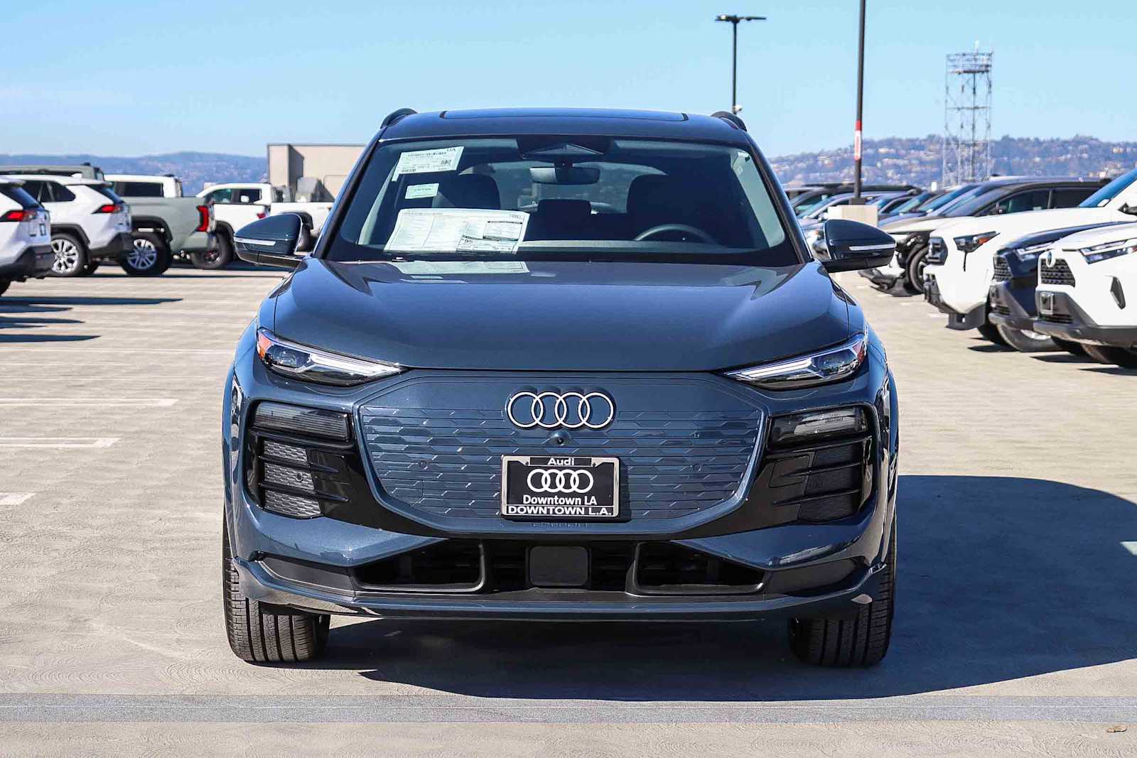 Thumbnail: 2025 Audi Q6 e-tron - 2