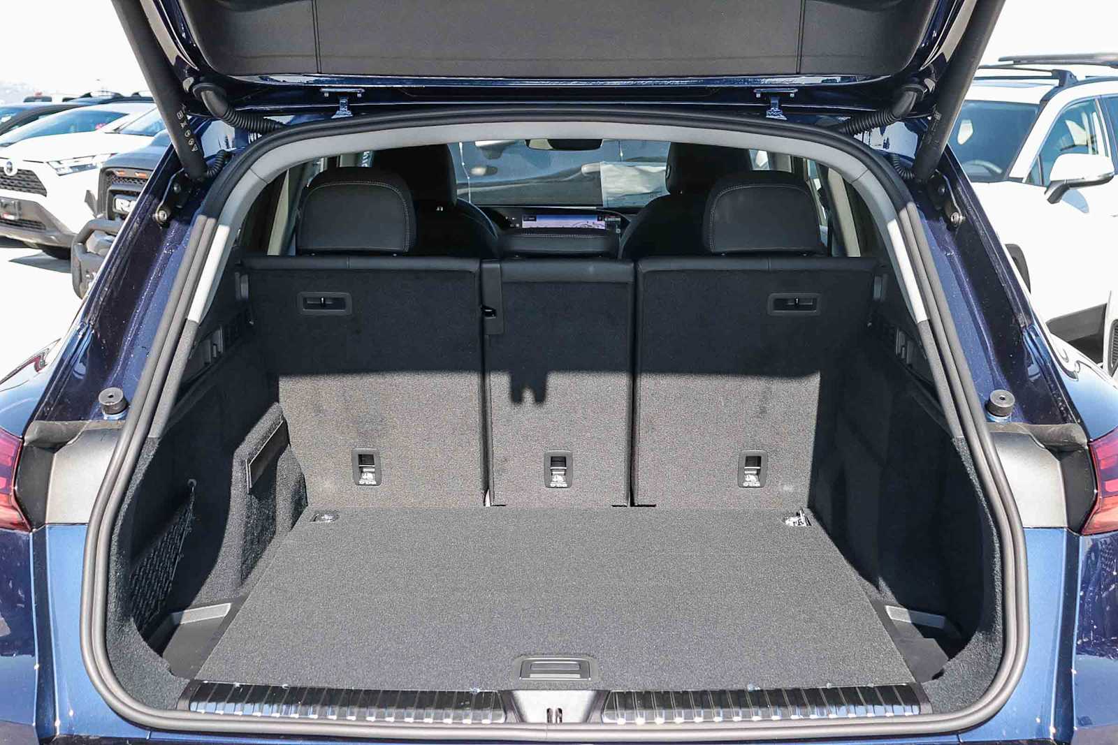 Thumbnail: 2025 Audi Q5 - 33