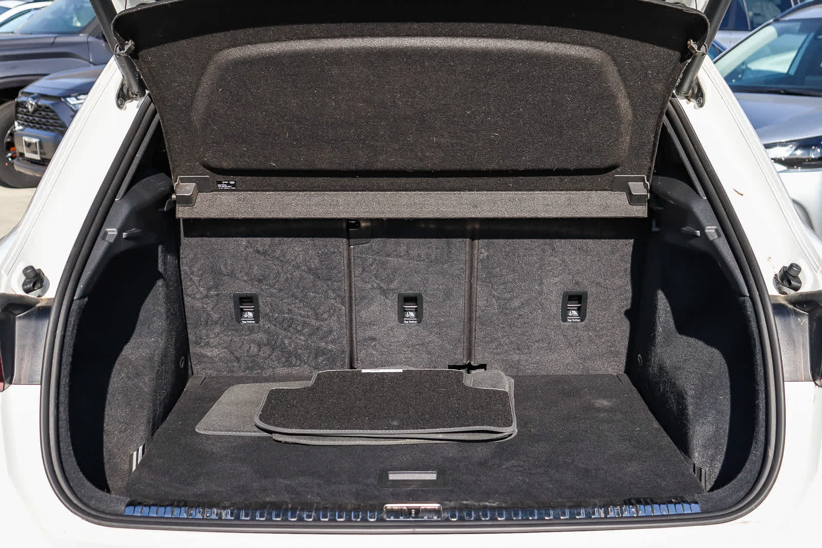 Thumbnail: 2022 Audi Q3 - 36