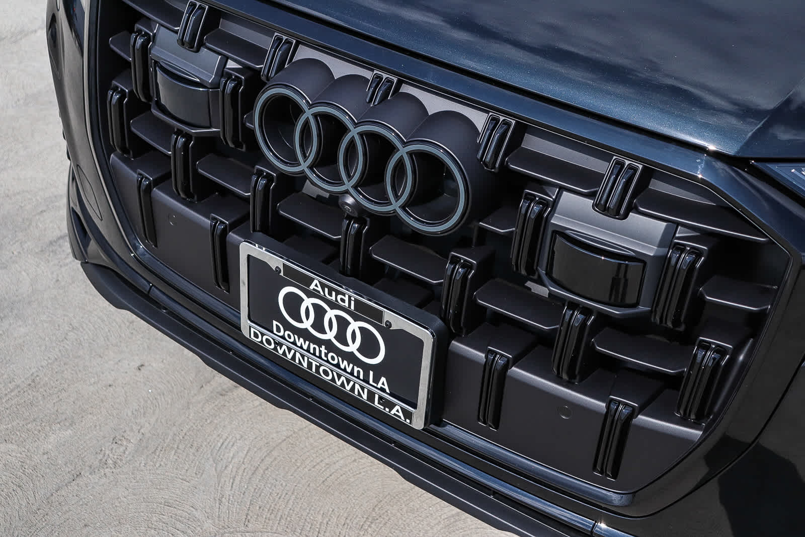Thumbnail: 2026 Audi Q7 - 8