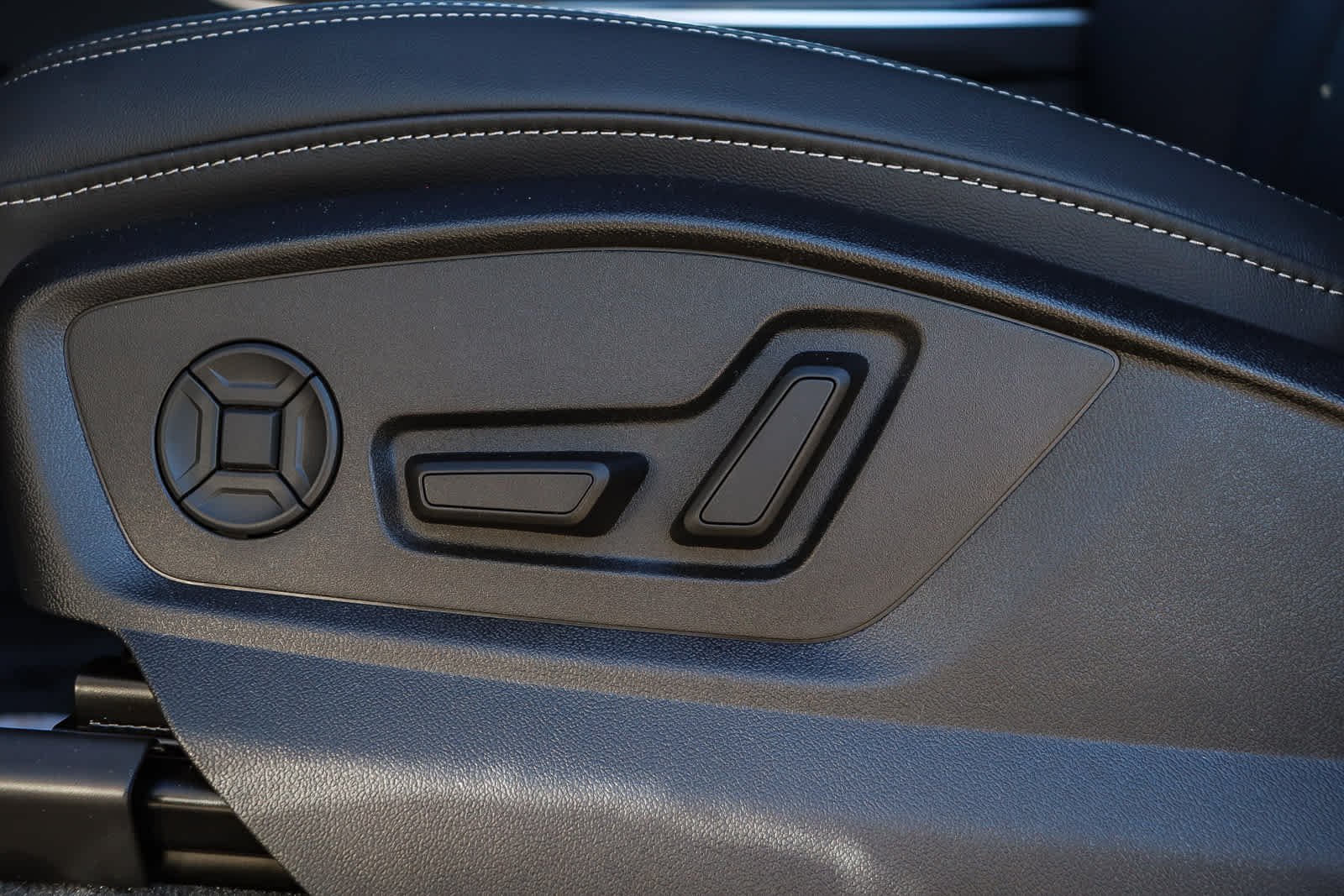 Thumbnail: 2026 Audi Q7 - 27