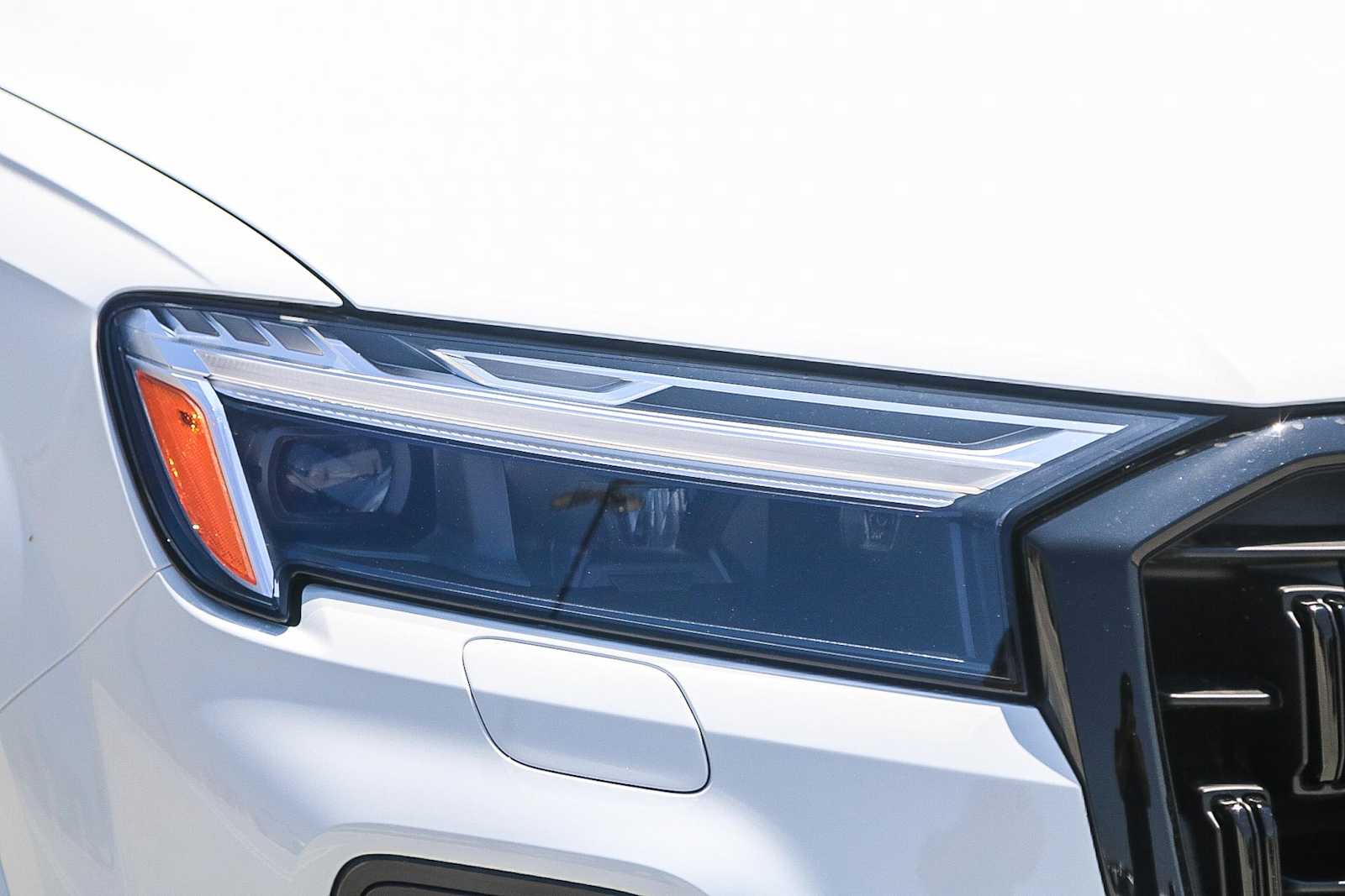 Thumbnail: 2025 Audi Q7 - 4