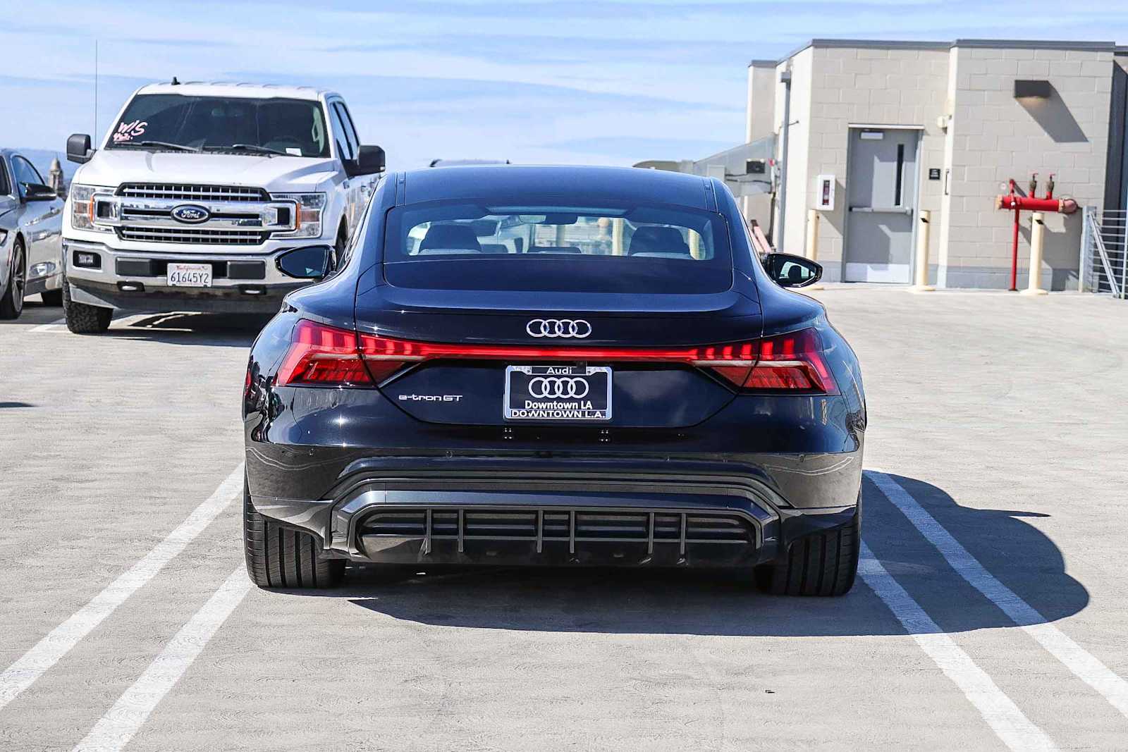 Thumbnail: 2023 Audi e-tron GT - 5