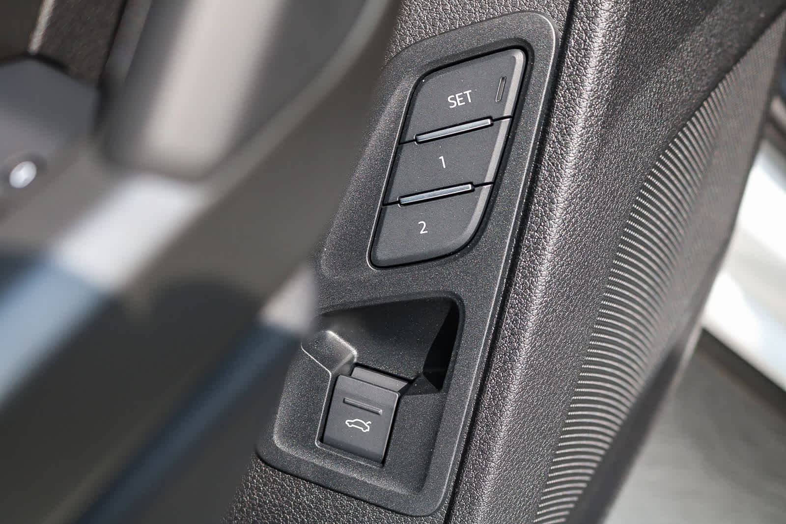 Thumbnail: 2025 Audi Q3 - 31