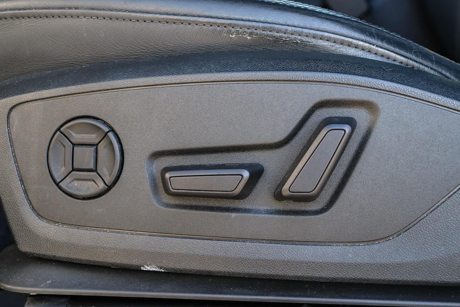 Thumbnail: 2022 Audi Q3 - 27