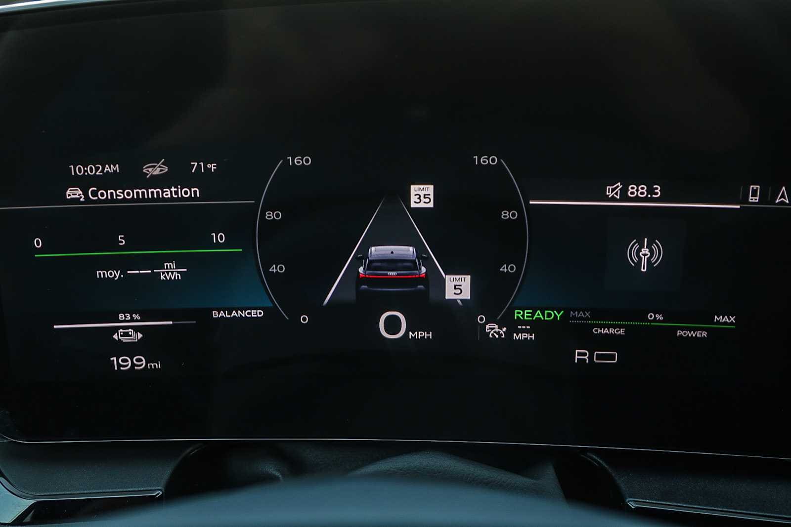Thumbnail: 2025 Audi SQ6 e-tron - 24