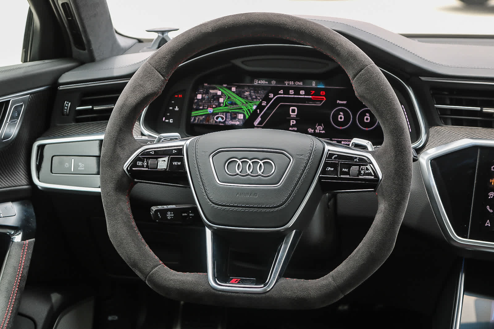 Thumbnail: 2025 Audi RS 6 - 17