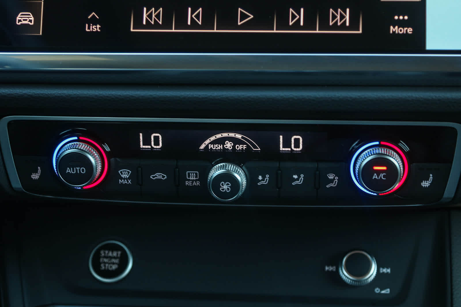 Thumbnail: 2025 Audi Q3 - 18