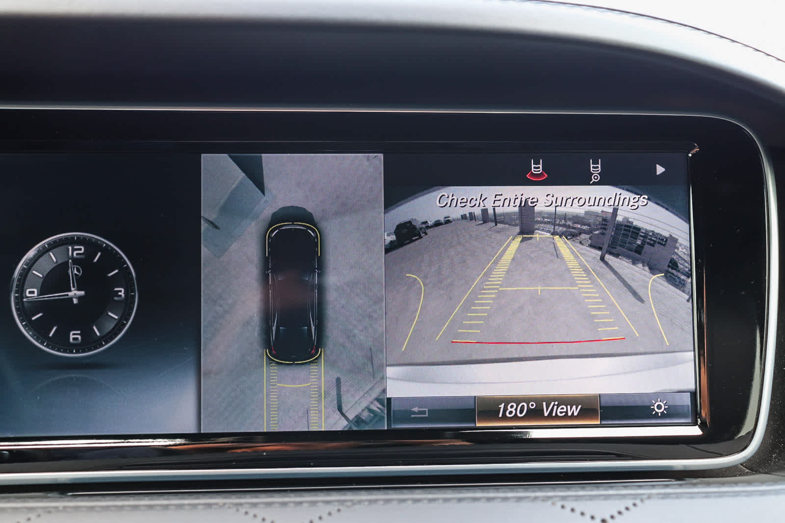 Thumbnail: 2016 Mercedes-Benz S-Class - 46