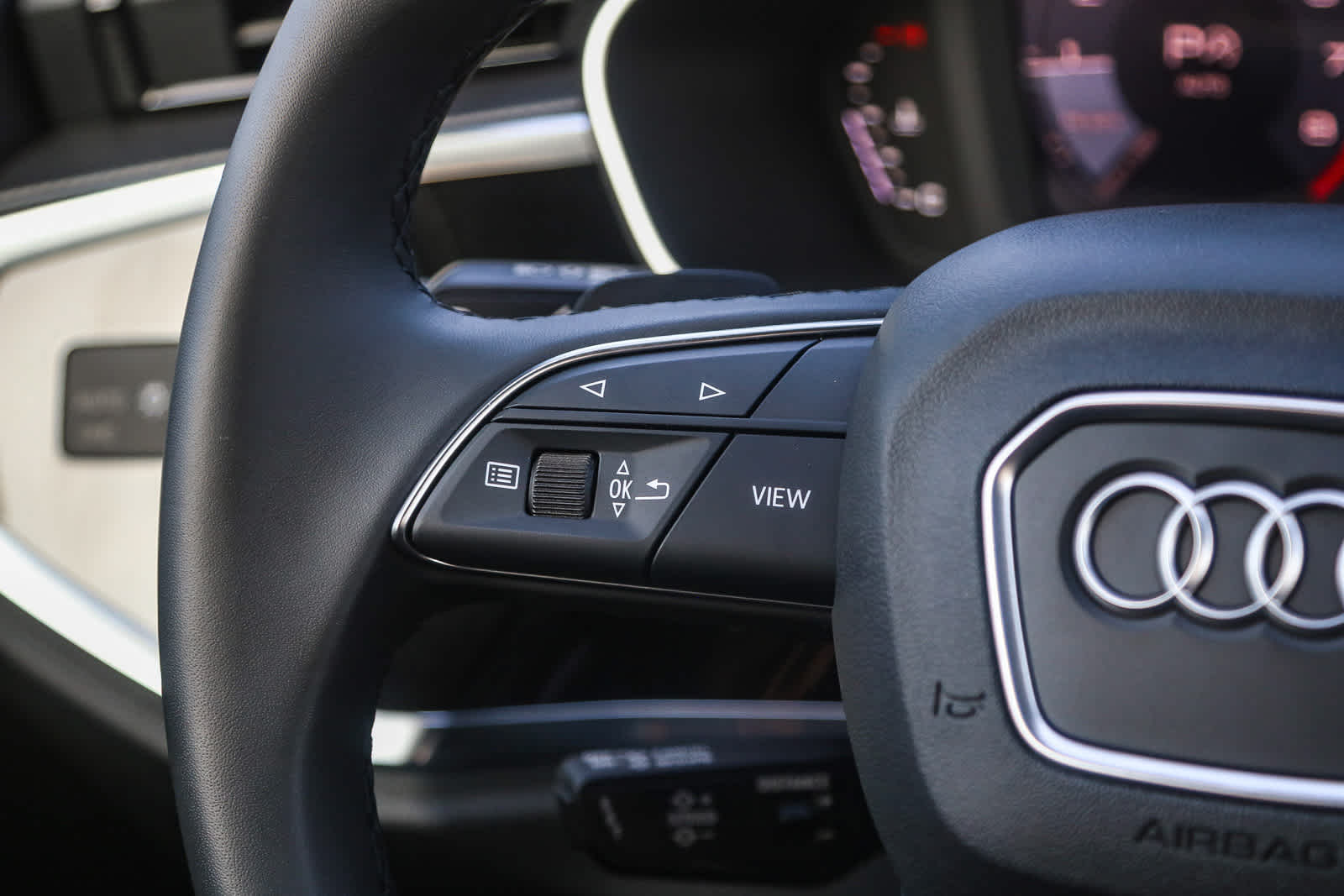 Thumbnail: 2025 Audi Q3 - 22