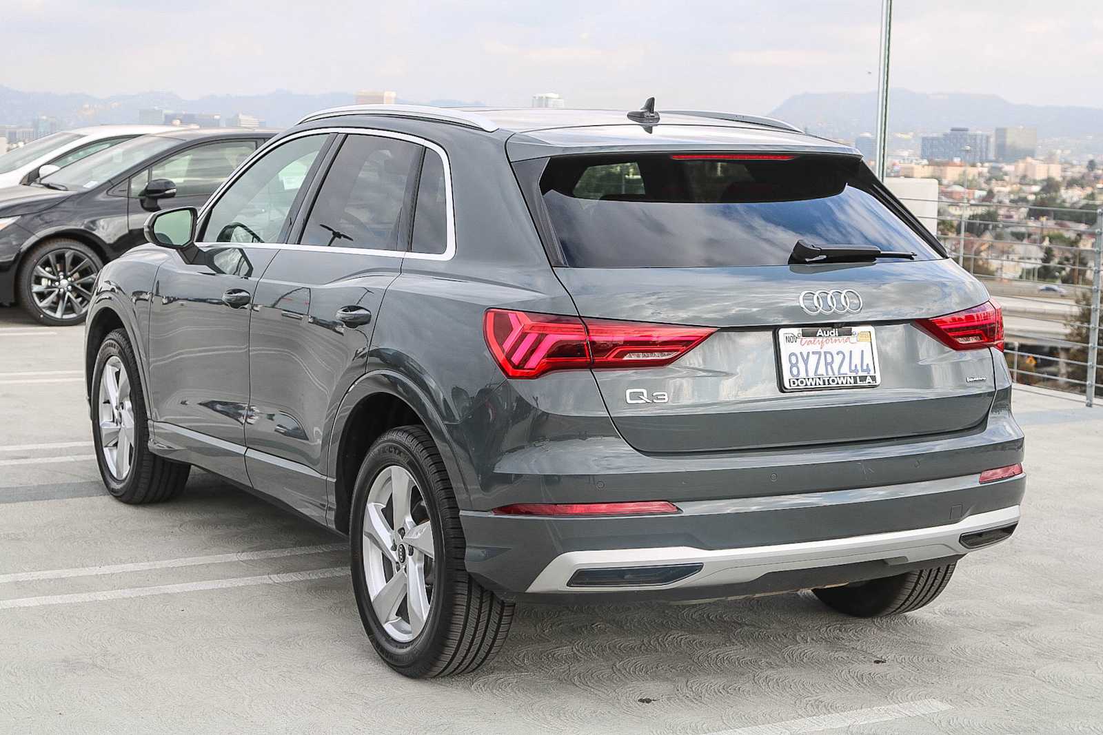 Thumbnail: 2022 Audi Q3 - 8