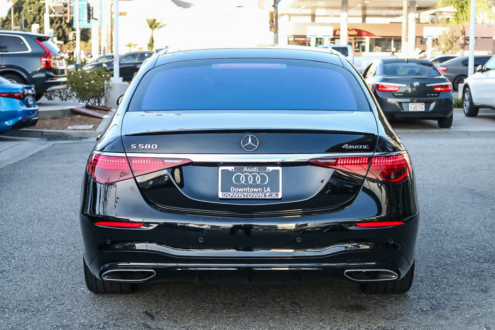 Thumbnail: 2022 Mercedes-Benz S-Class - 9