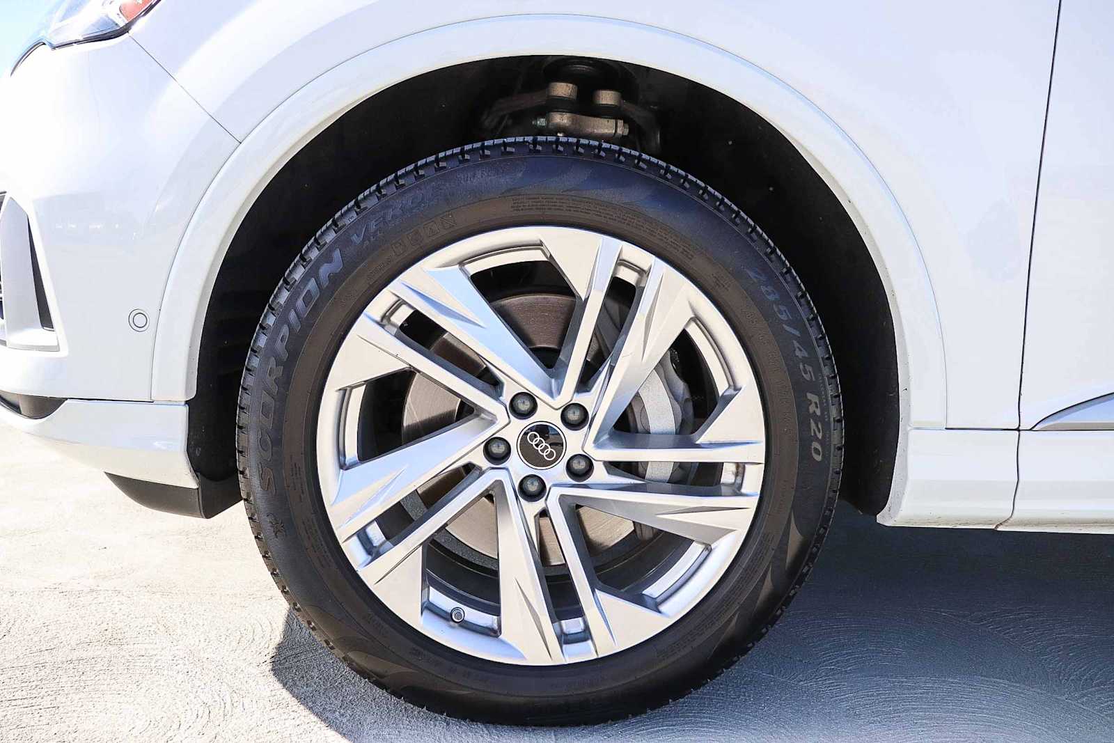 Thumbnail: 2023 Audi Q7 - 14